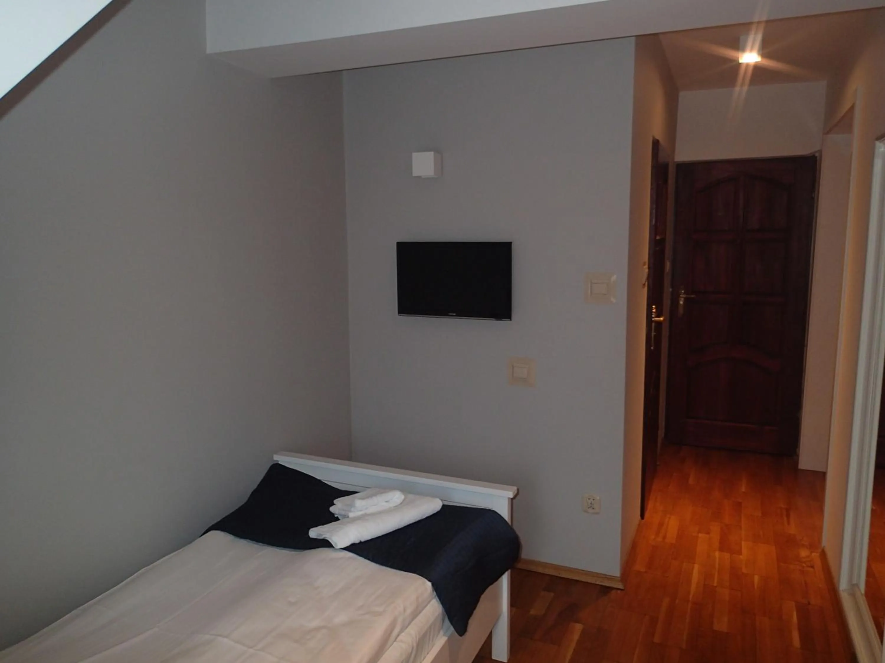 Photo of the whole room, Bed in Hotel Artis