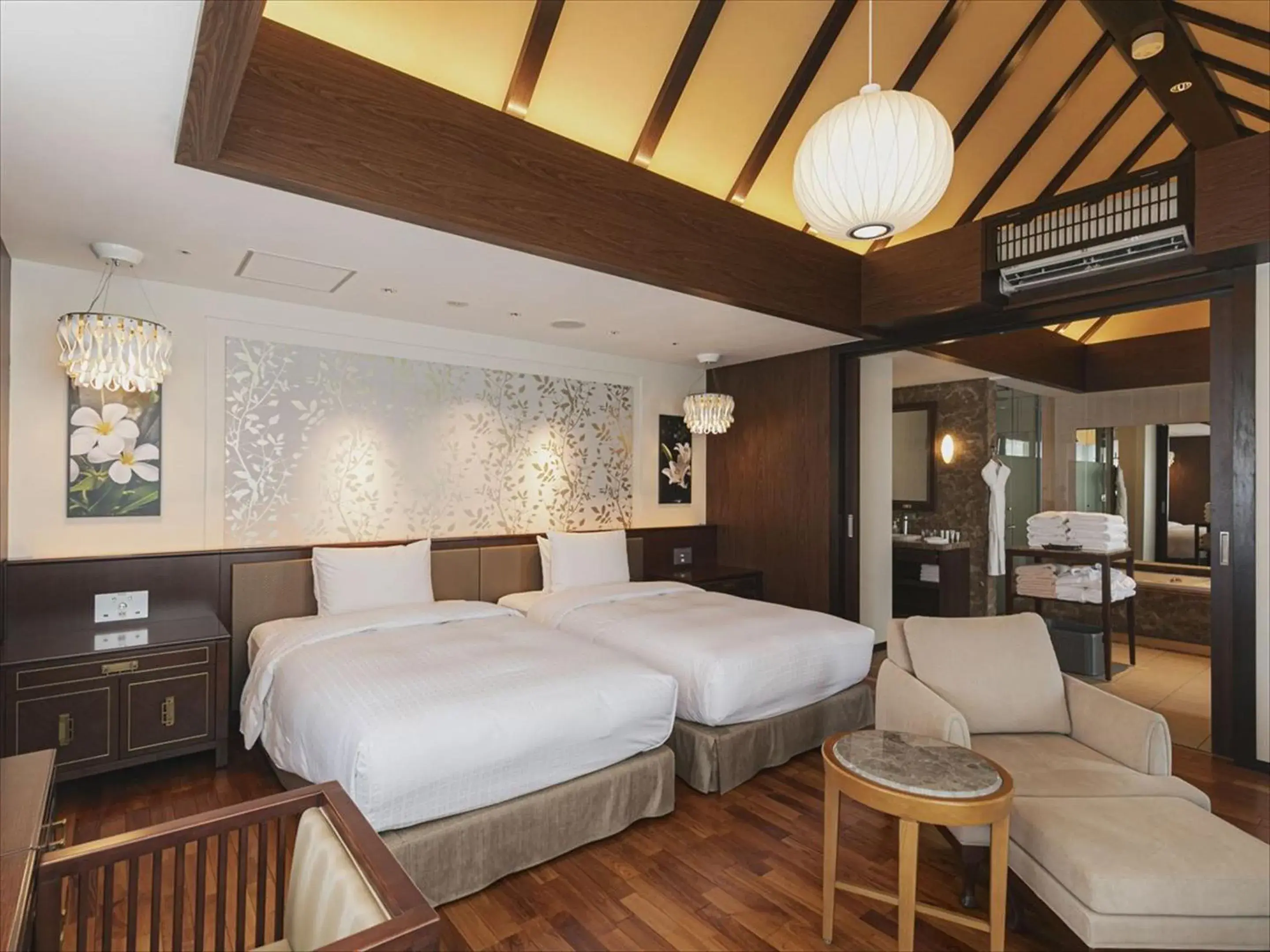 Bed in Okinawa EXES Naha Bed in Okinawa EXES Naha