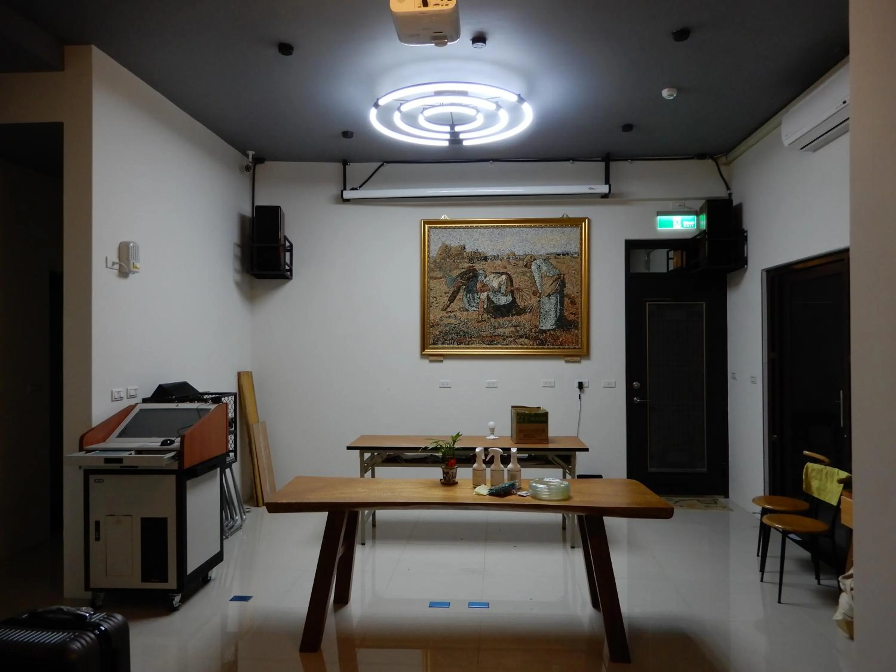 Game Room in Happy Wing Guesthouse