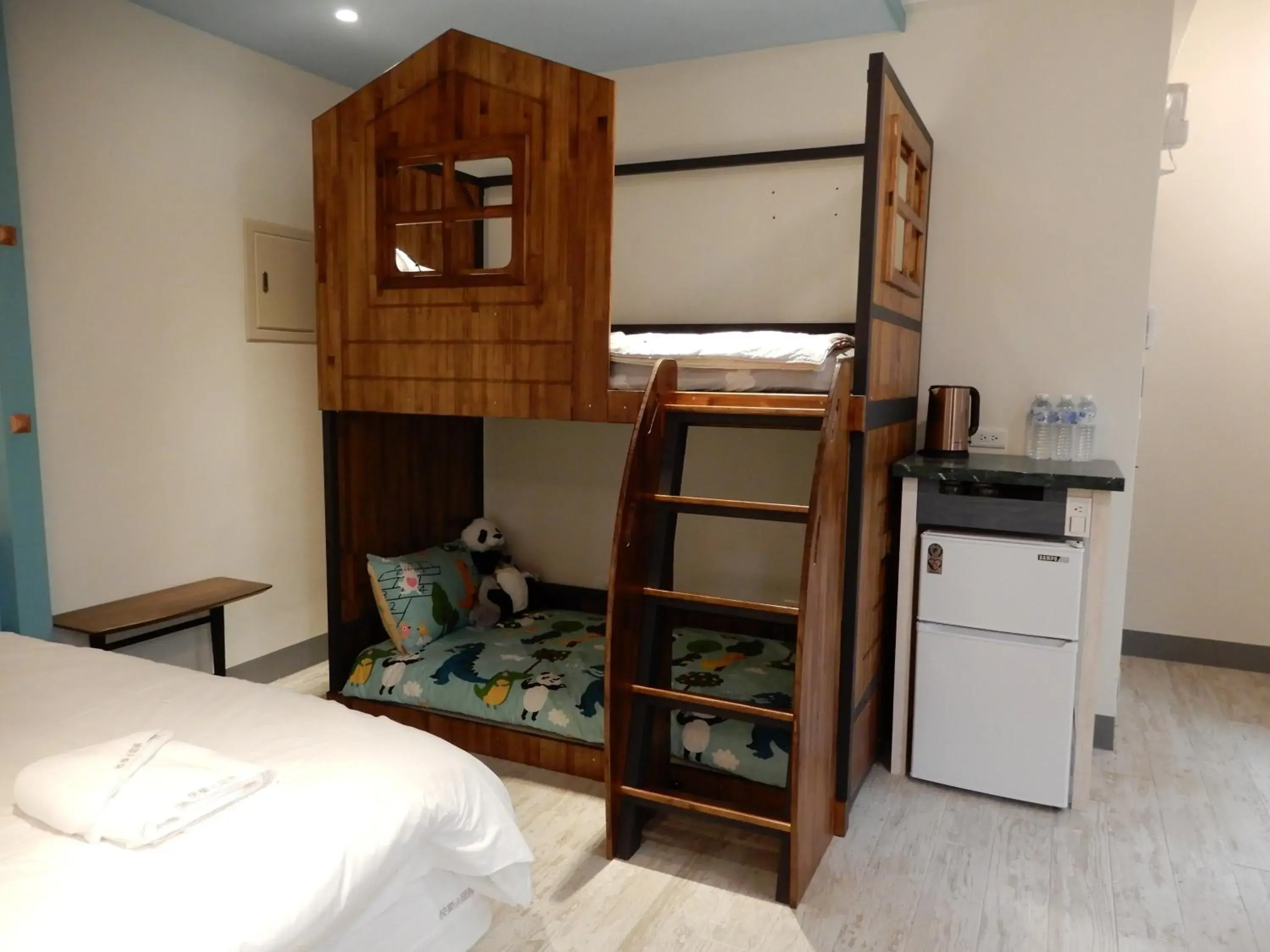 bunk bed, Bed in Happy Wing Guesthouse bunk bed, Bed in Happy Wing Guesthouse