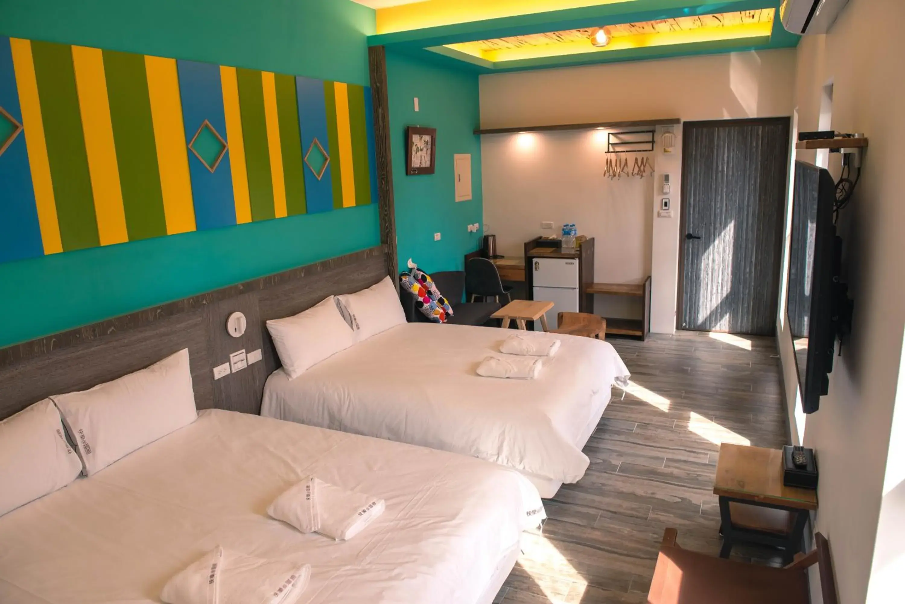 Photo of the whole room, Bed in Happy Wing Guesthouse Photo of the whole room, Bed in Happy Wing Guesthouse