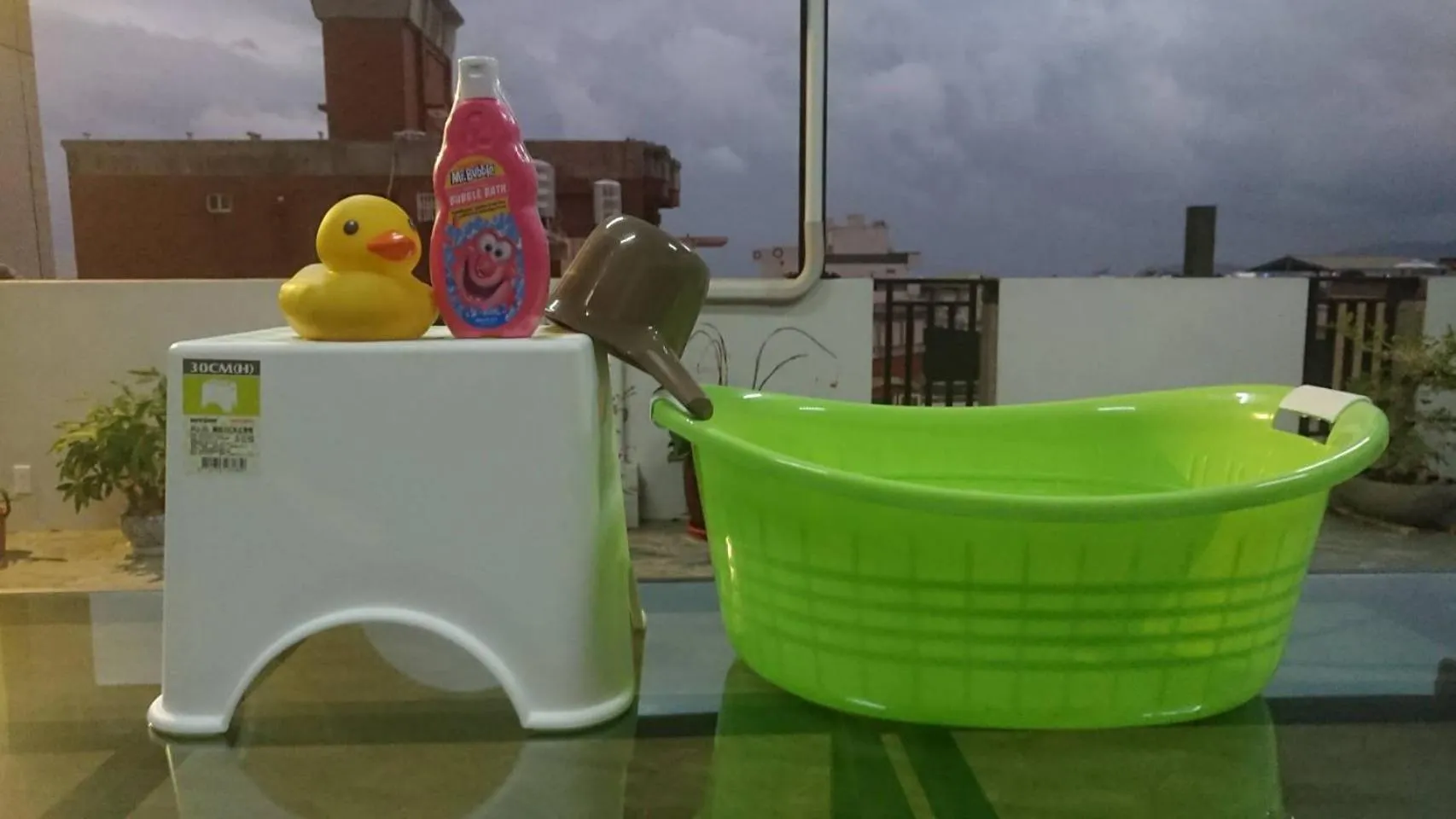 children in Happy Wing Guesthouse