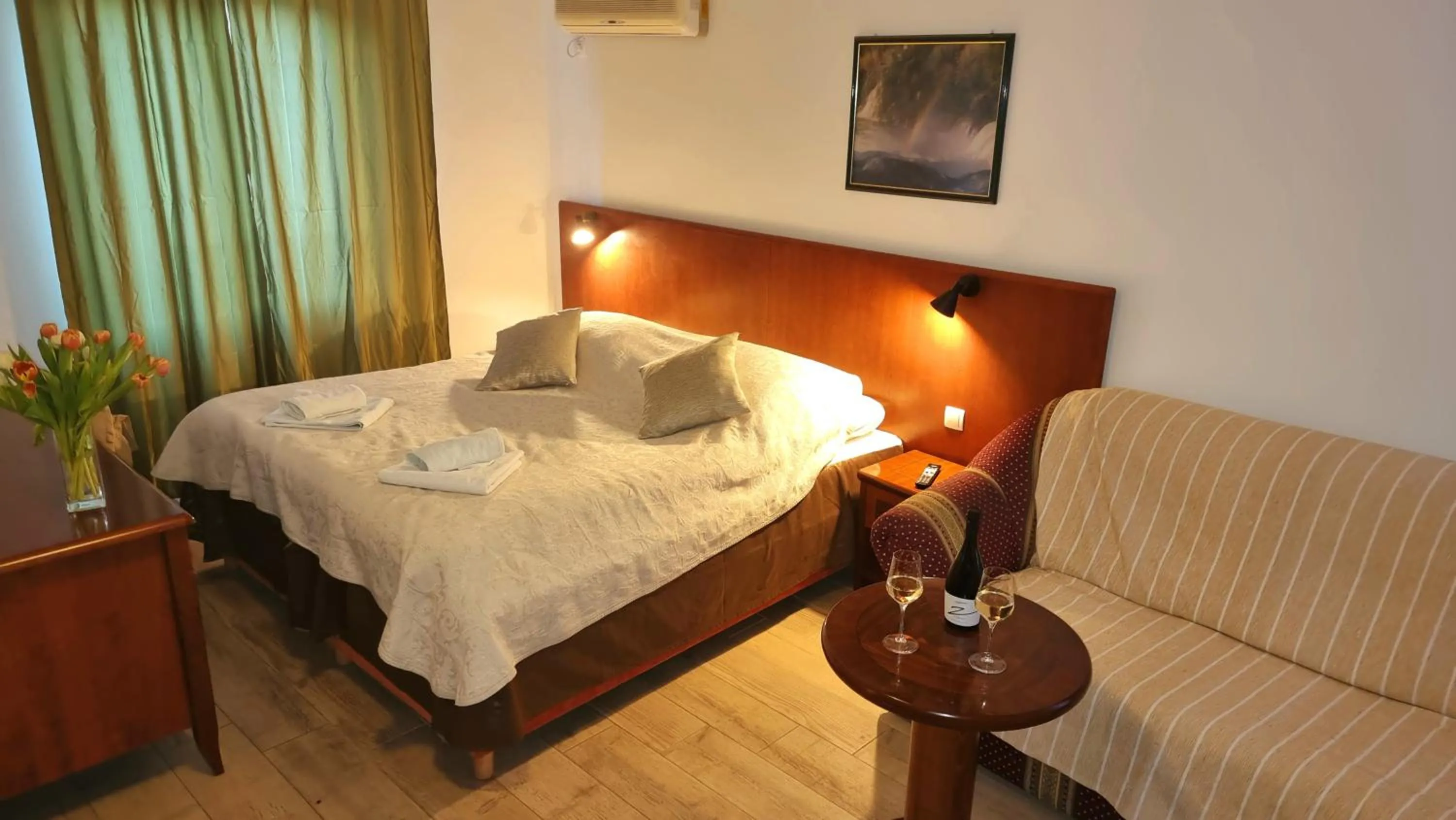 Visovac Rooms