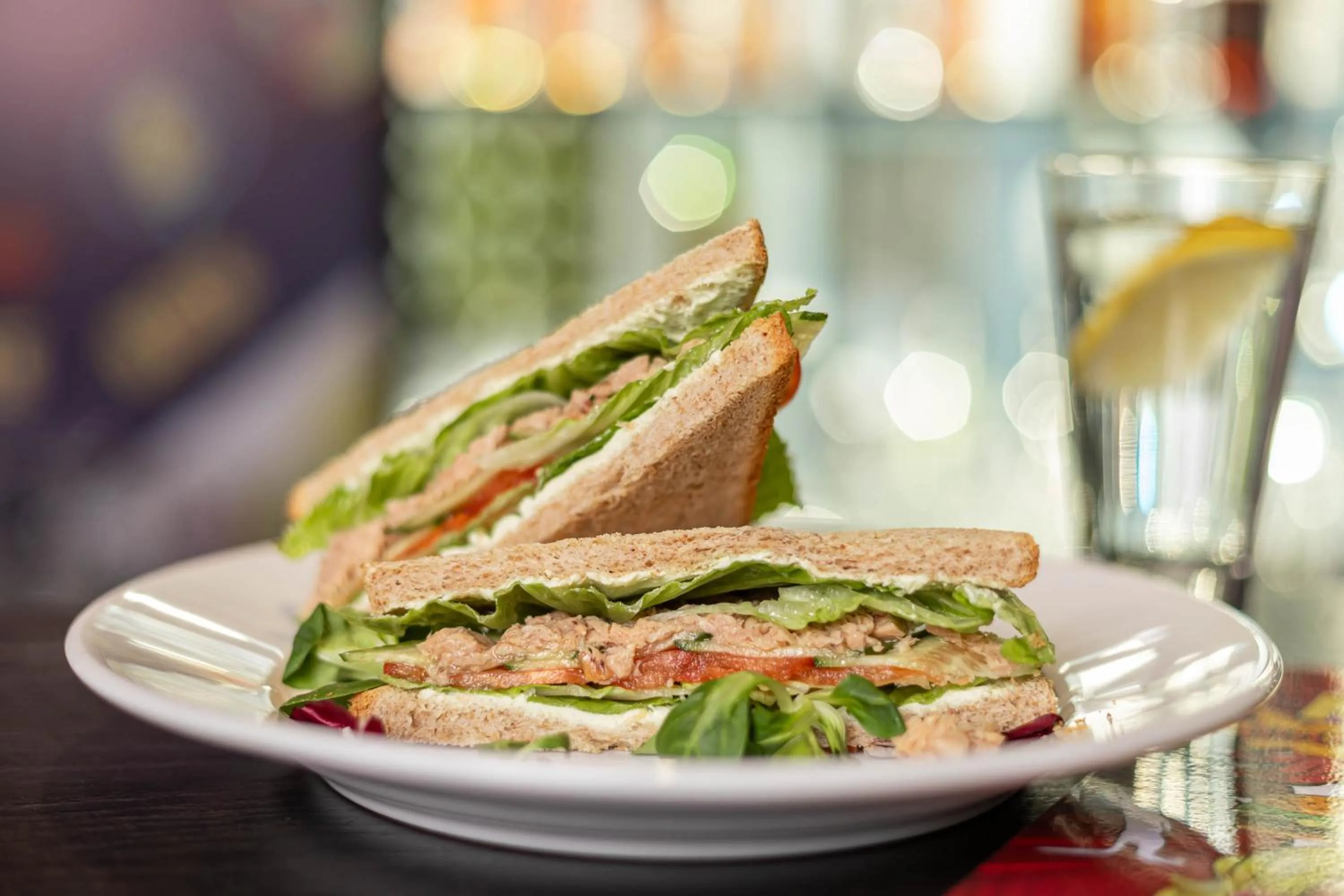 Restaurant/places to eat in IQ Hotel