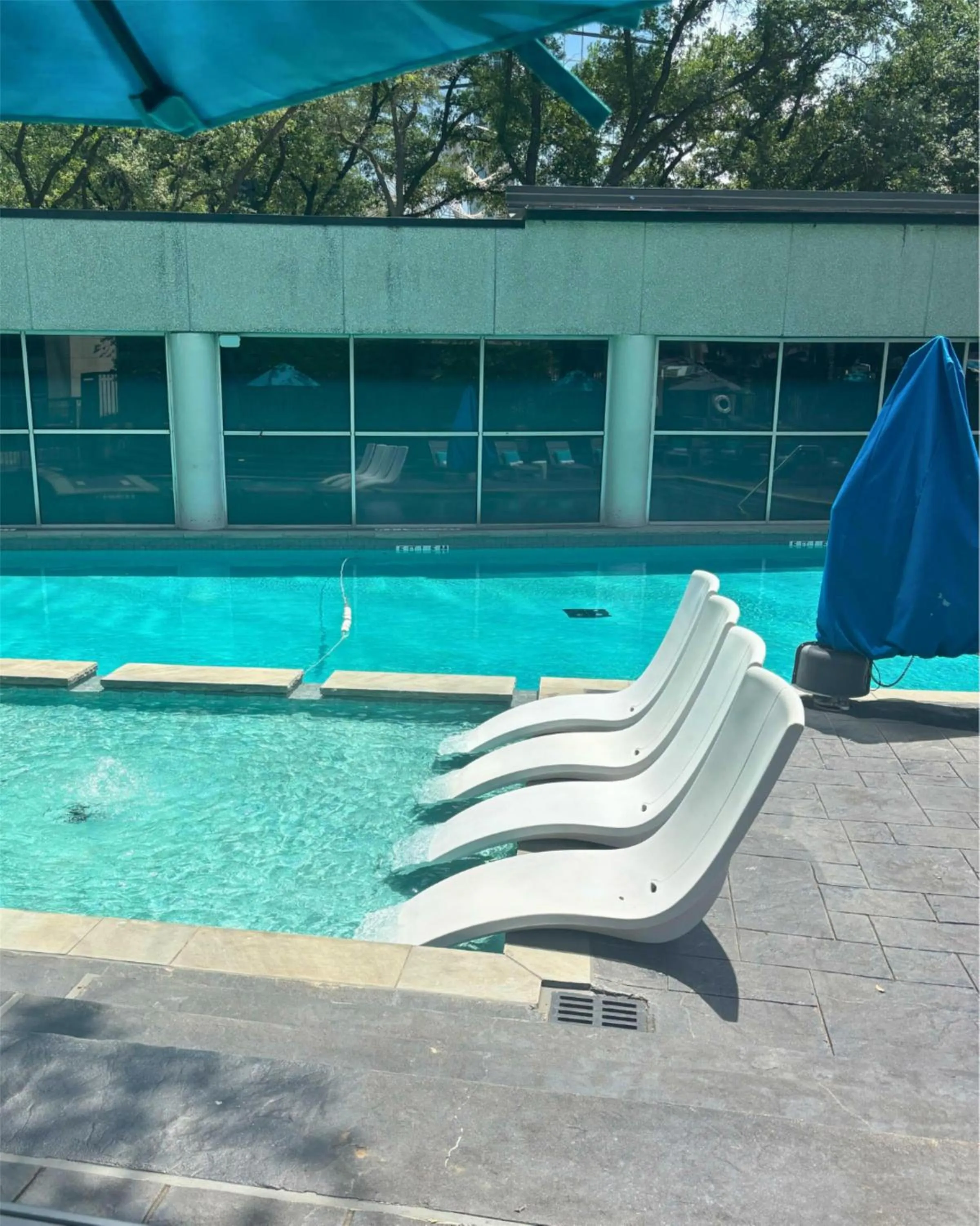 Pool view in Hilton Dallas Lincoln Centre by the Galleria