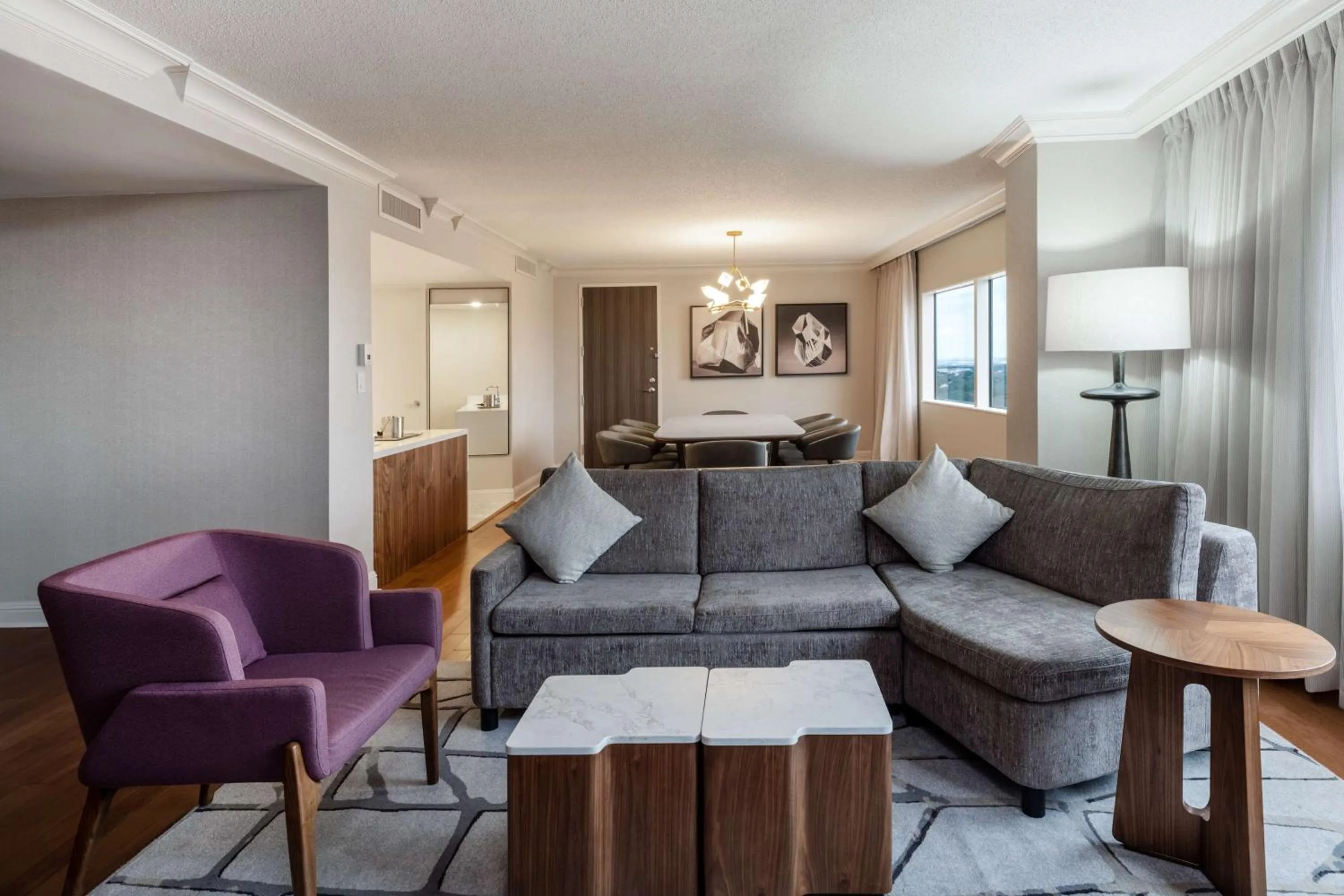 Living room in Hilton Dallas Lincoln Centre by the Galleria