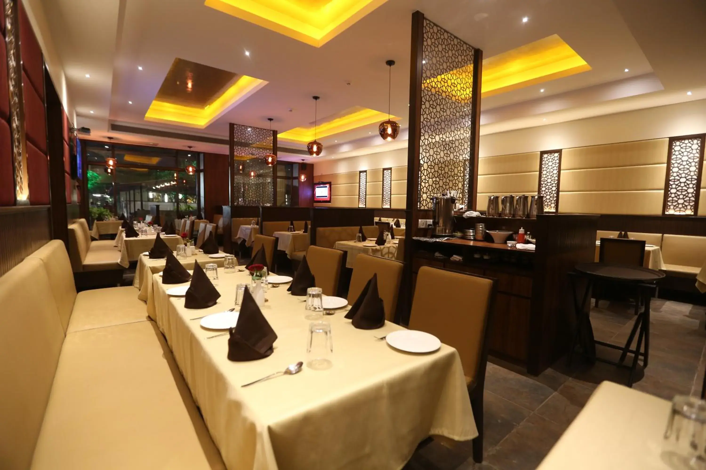 Food in GCC Hotel and Club Food in GCC Hotel and Club