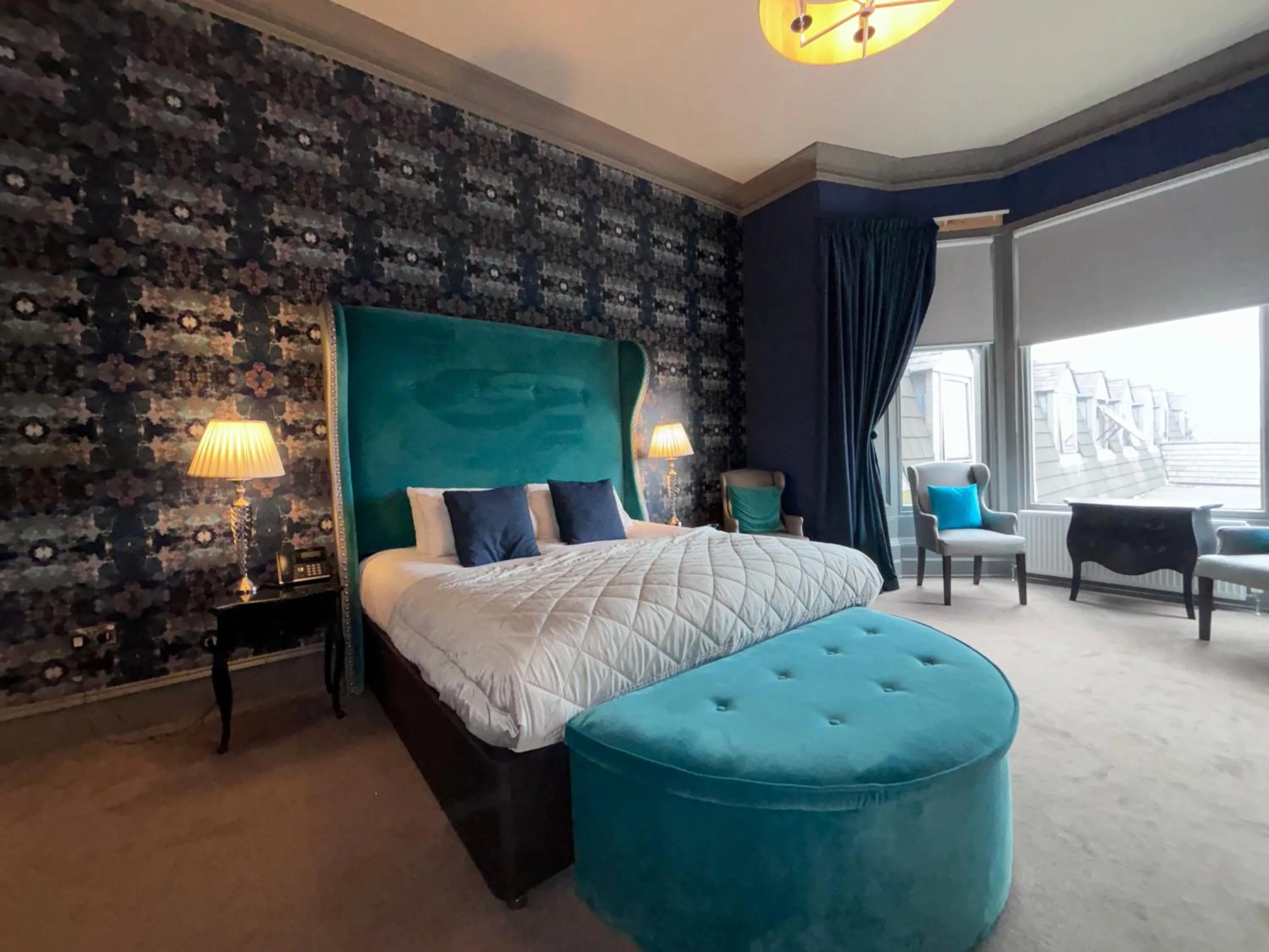 Bedroom, Bed in Richmond Park Hotel