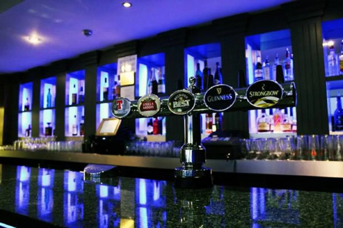 Lounge or bar in Richmond Park Hotel