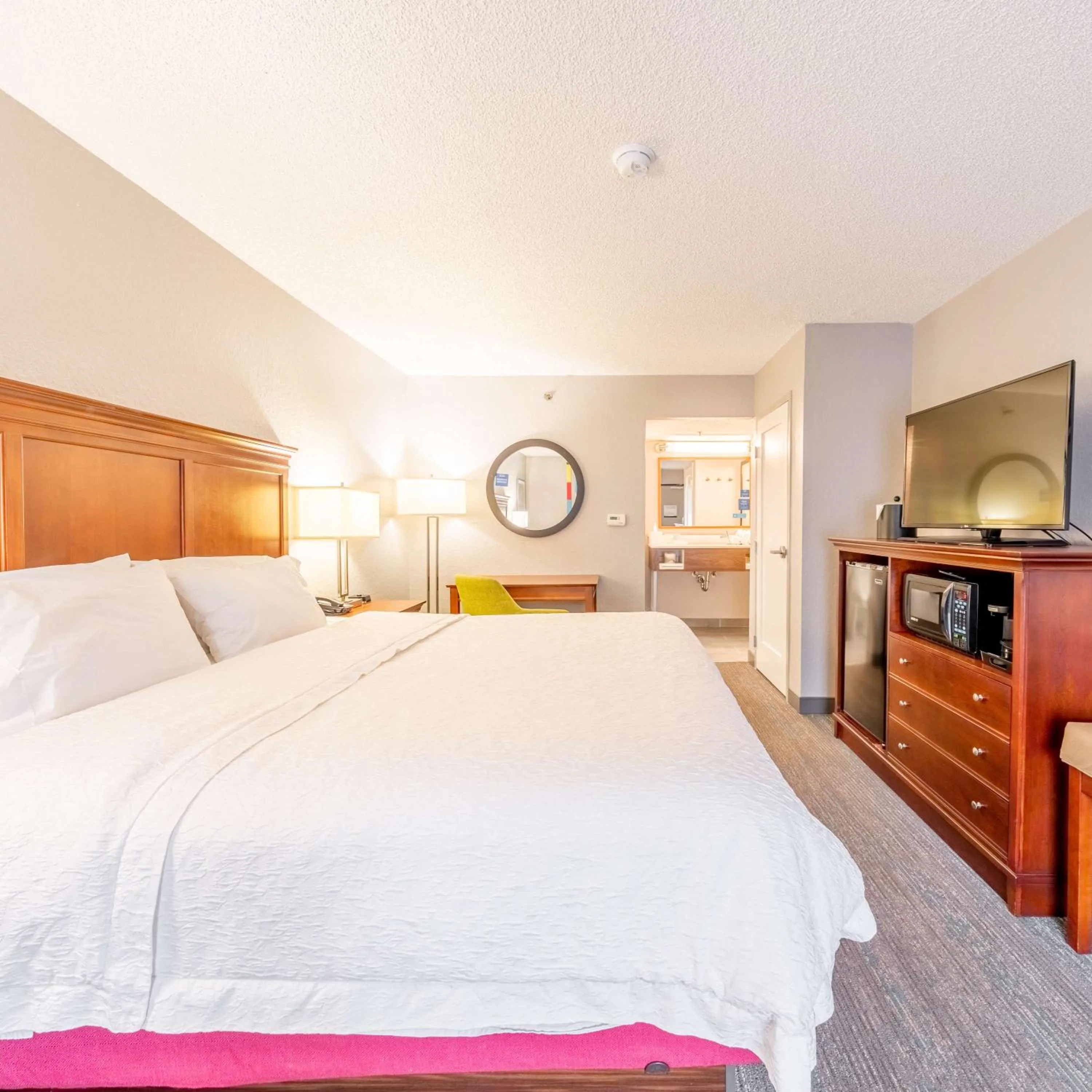 Bed in Hampton Inn Gainesville