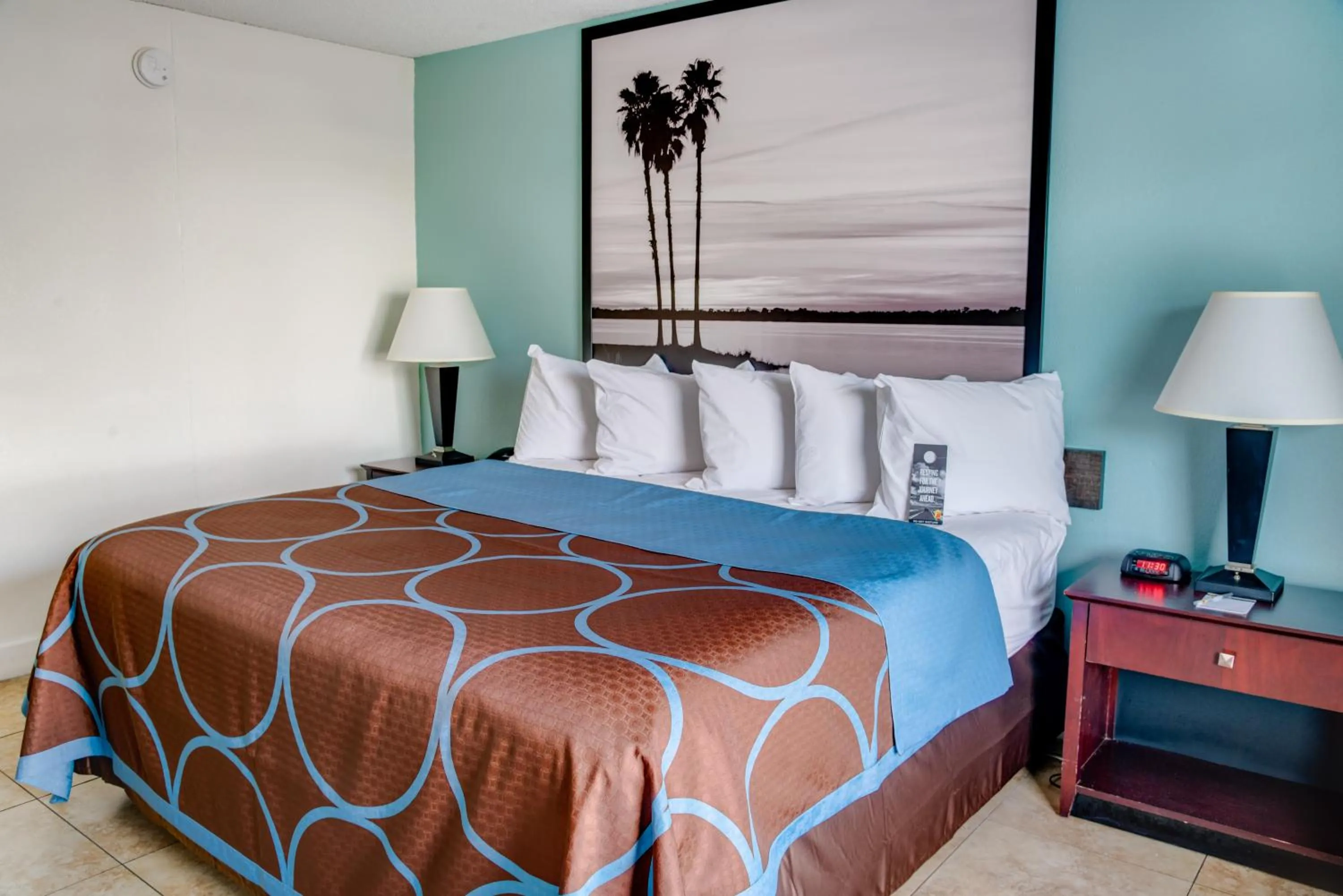 Bedroom, Bed in Super 8 by Wyndham St. Petersburg