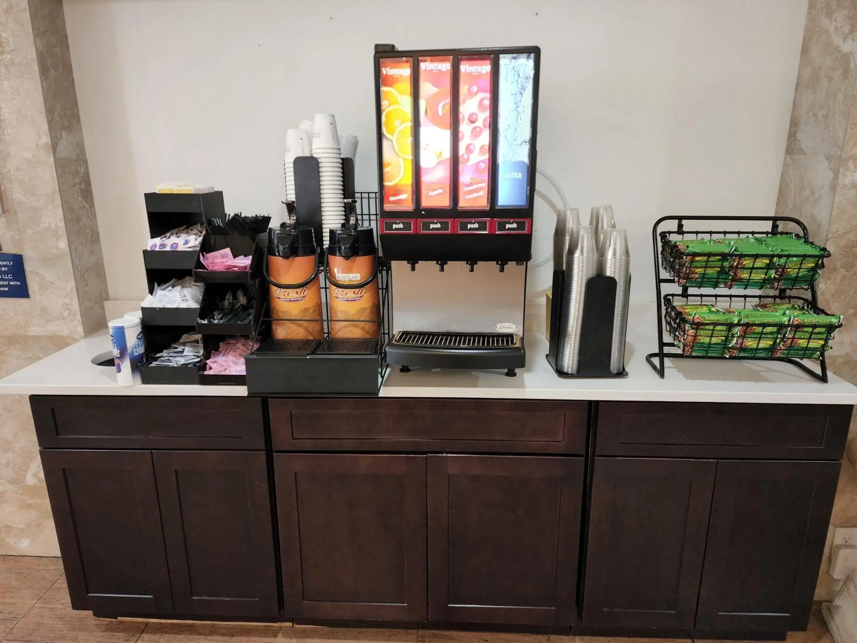 Breakfast in Super 8 by Wyndham St. Petersburg Breakfast in Super 8 by Wyndham St. Petersburg