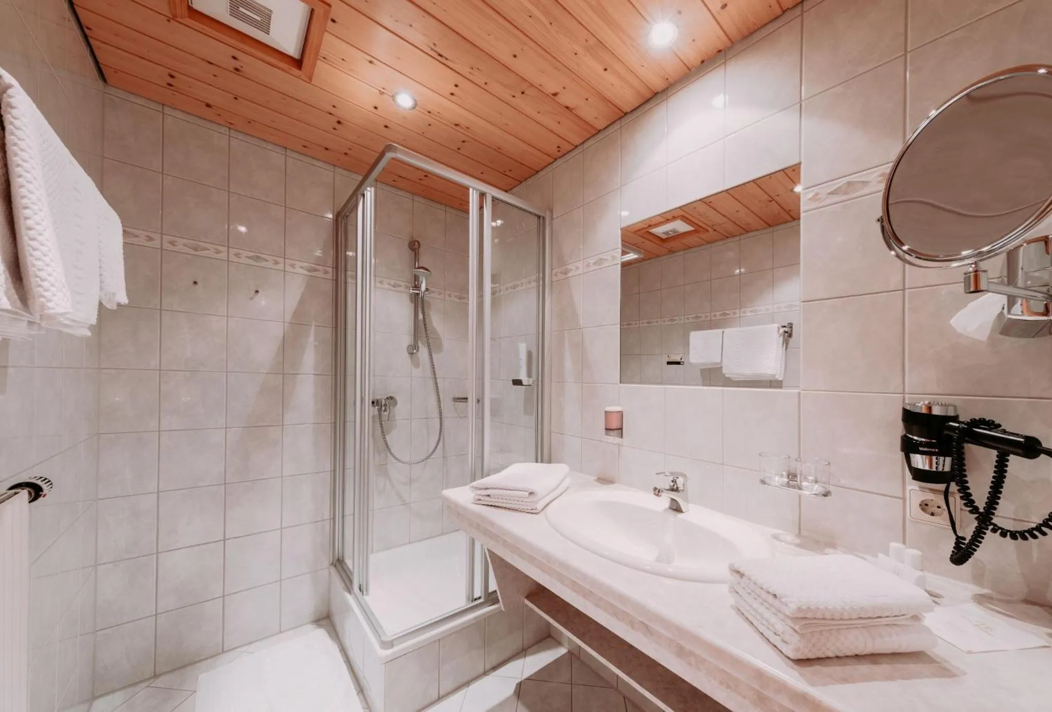 Bathroom in Hotel Schröckerhof