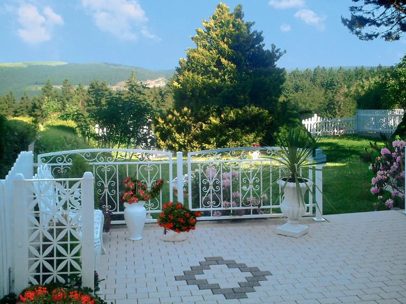 Garden in Panoramaferienwohnung Bergwiese