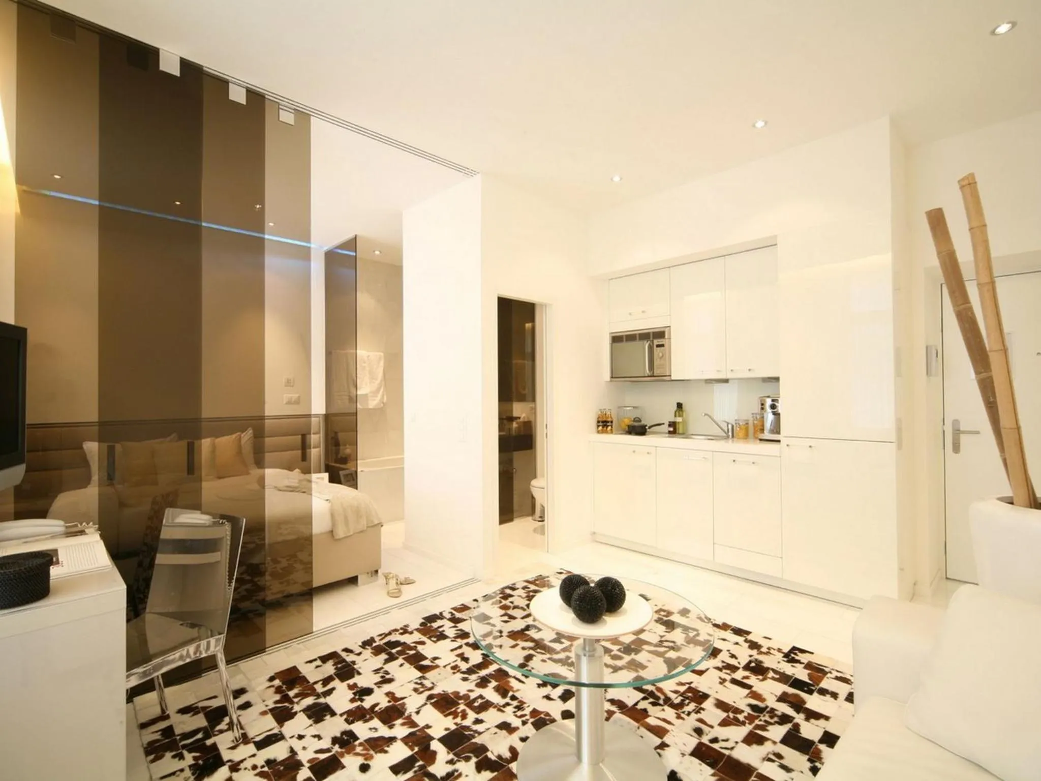 Kitchen or kitchenette in VISIONAPARTMENTS Gerechtigkeitsgasse - contactless check-in