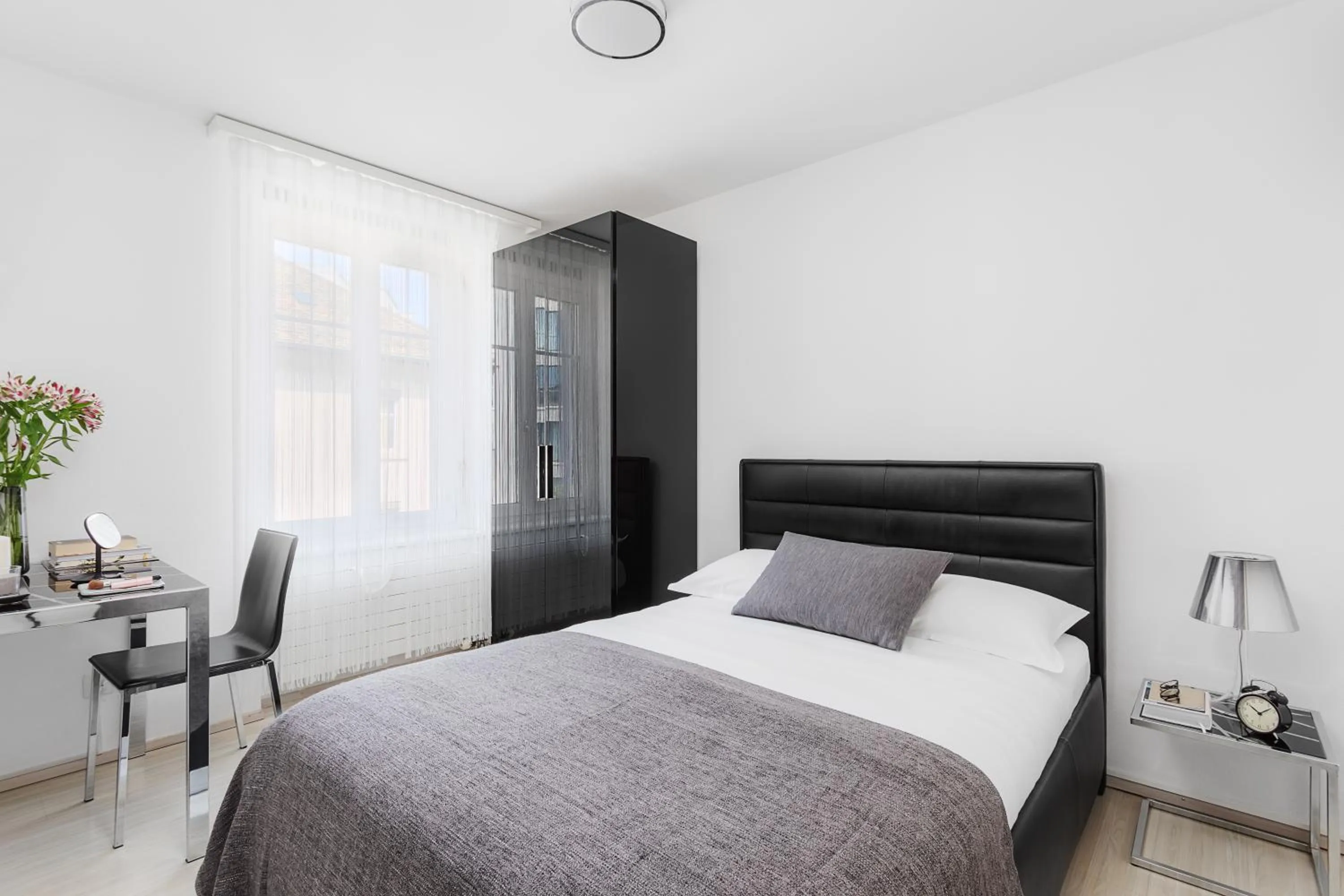 Bed in VISIONAPARTMENTS Cramerstrasse 2-6 - contactless check-in