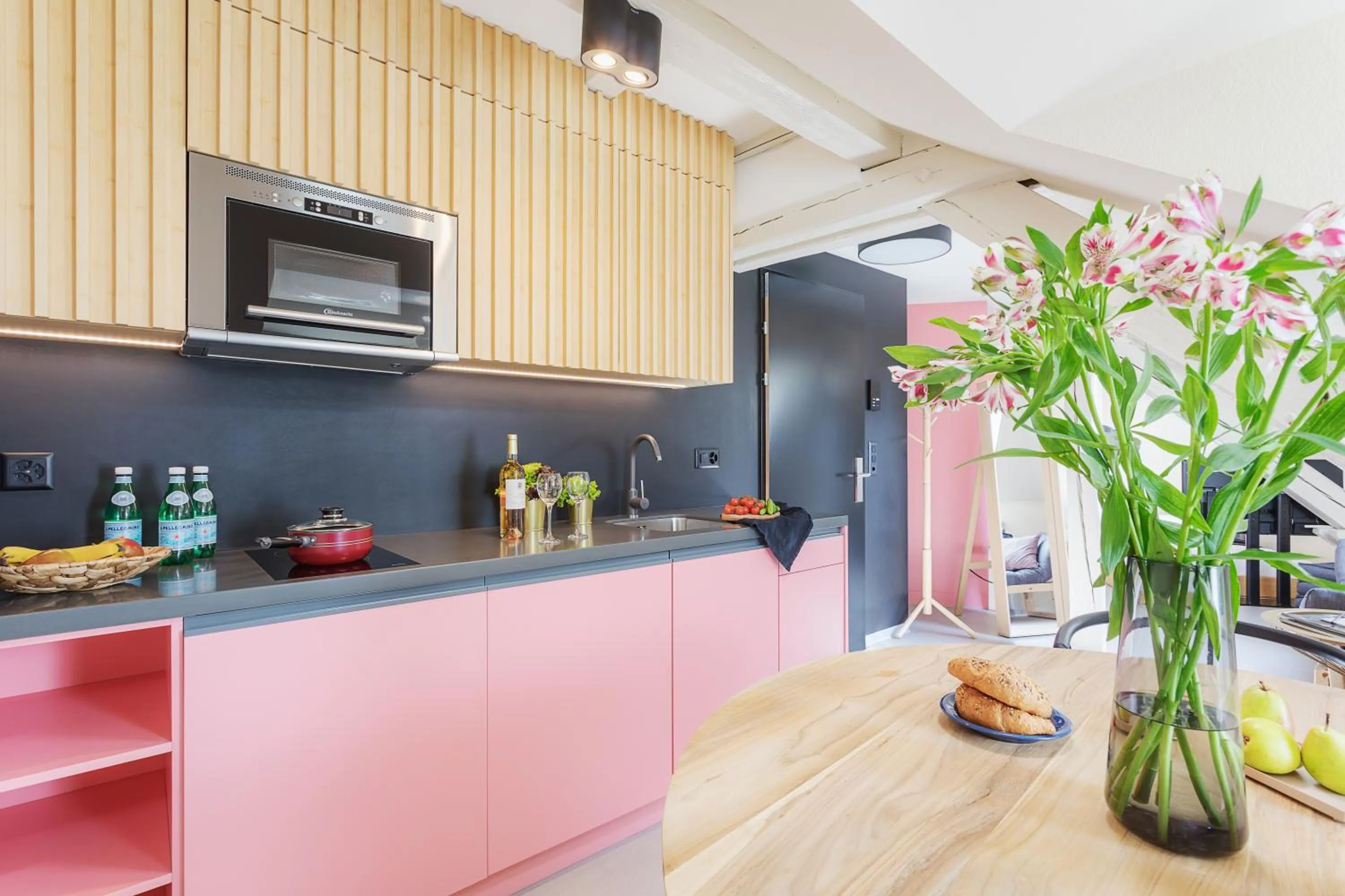 Kitchen or kitchenette in VISIONAPARTMENTS Cramerstrasse 2-6 - contactless check-in