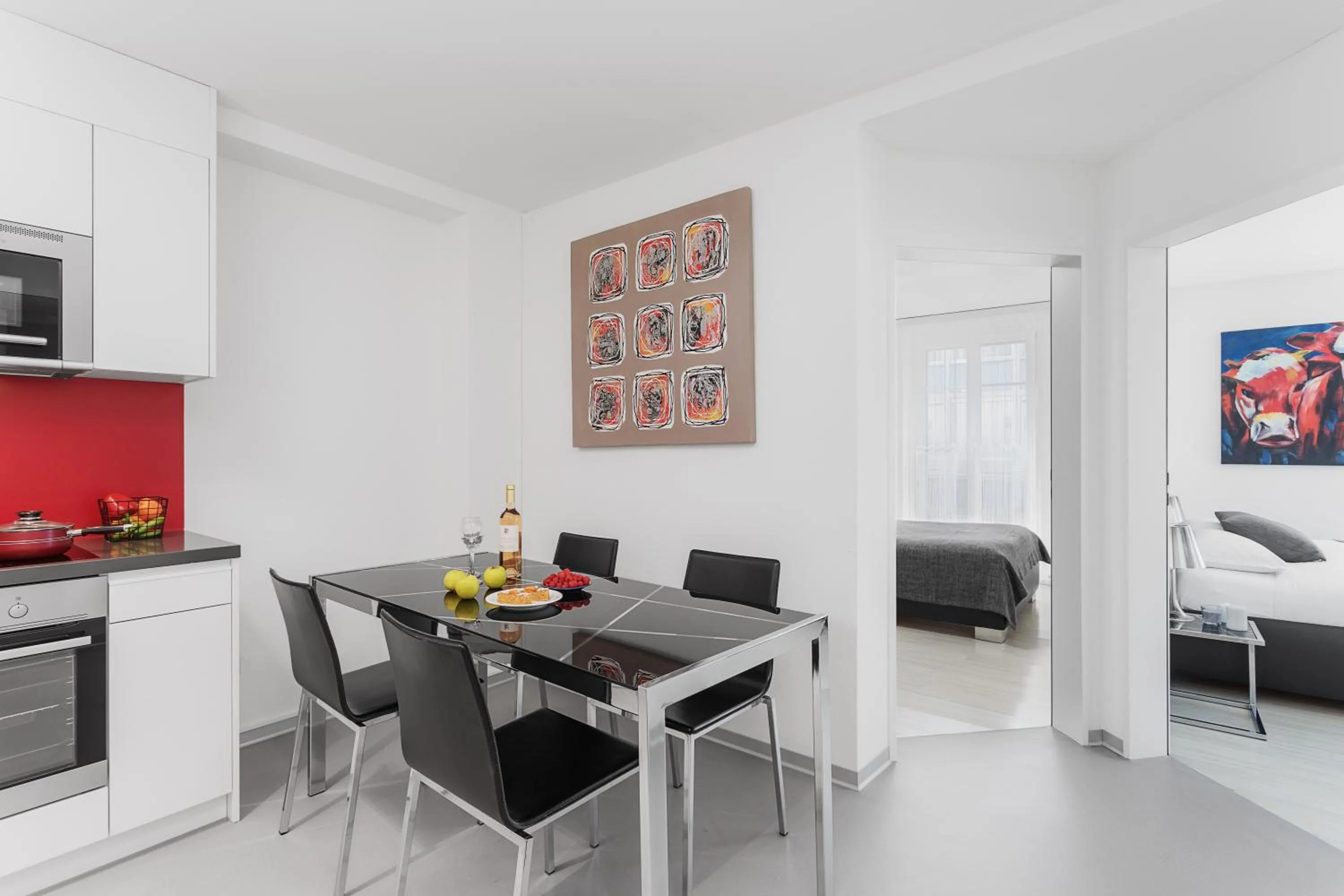 Dining area in VISIONAPARTMENTS Cramerstrasse 2-6 - contactless check-in