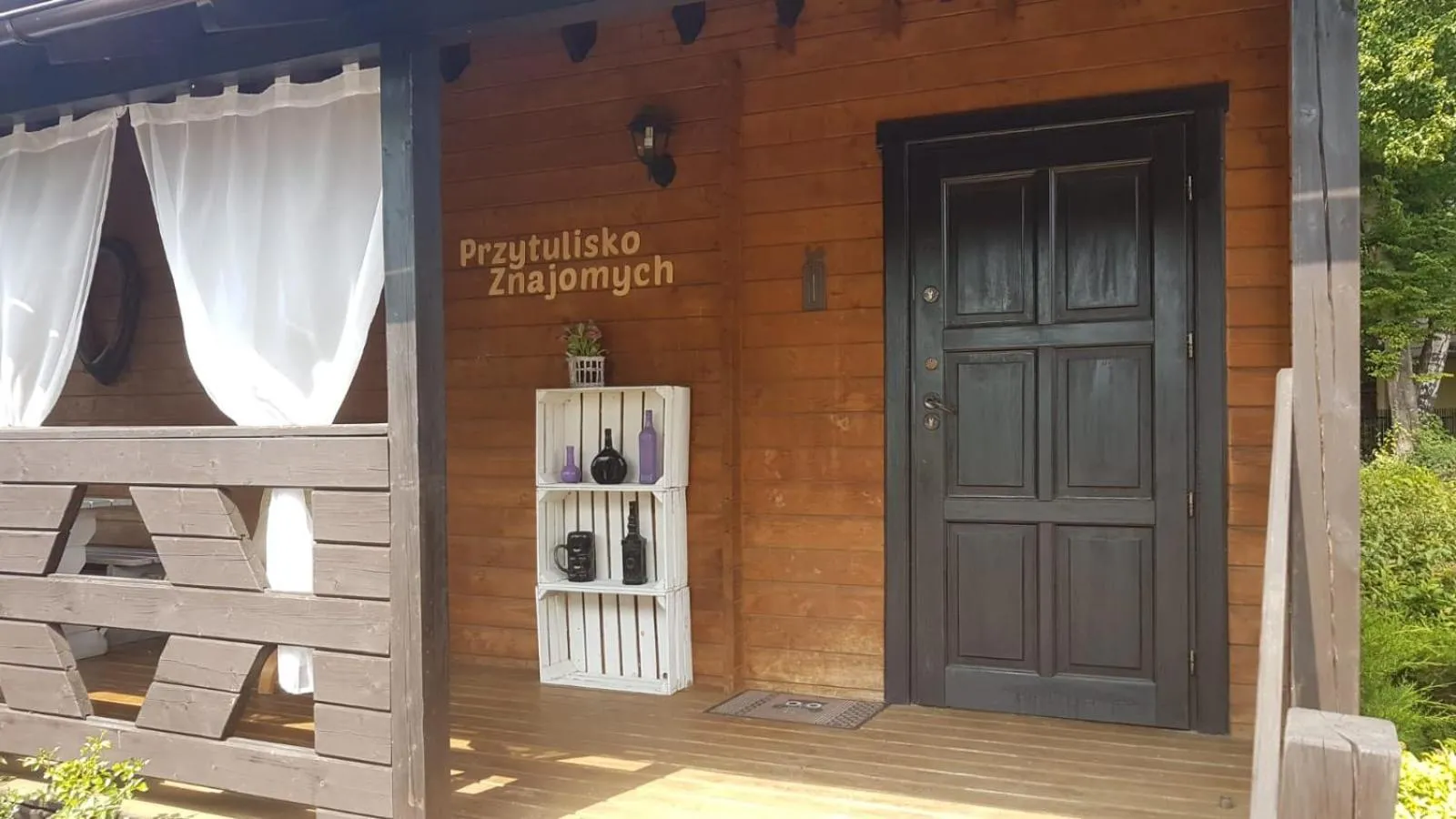 Facade/entrance in Chata Starych Znajomych