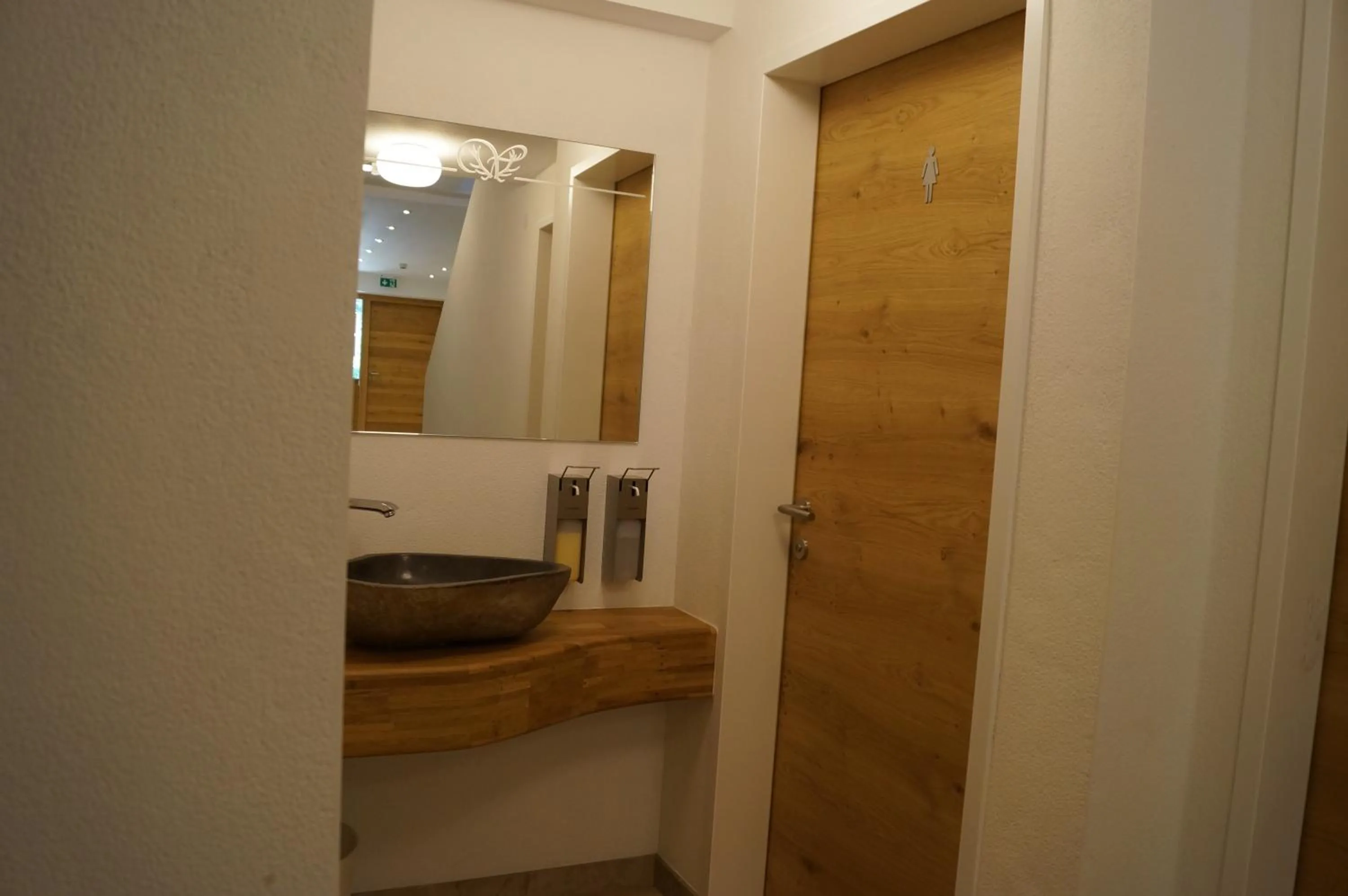 Toilet in Waidmannsruh Appartements