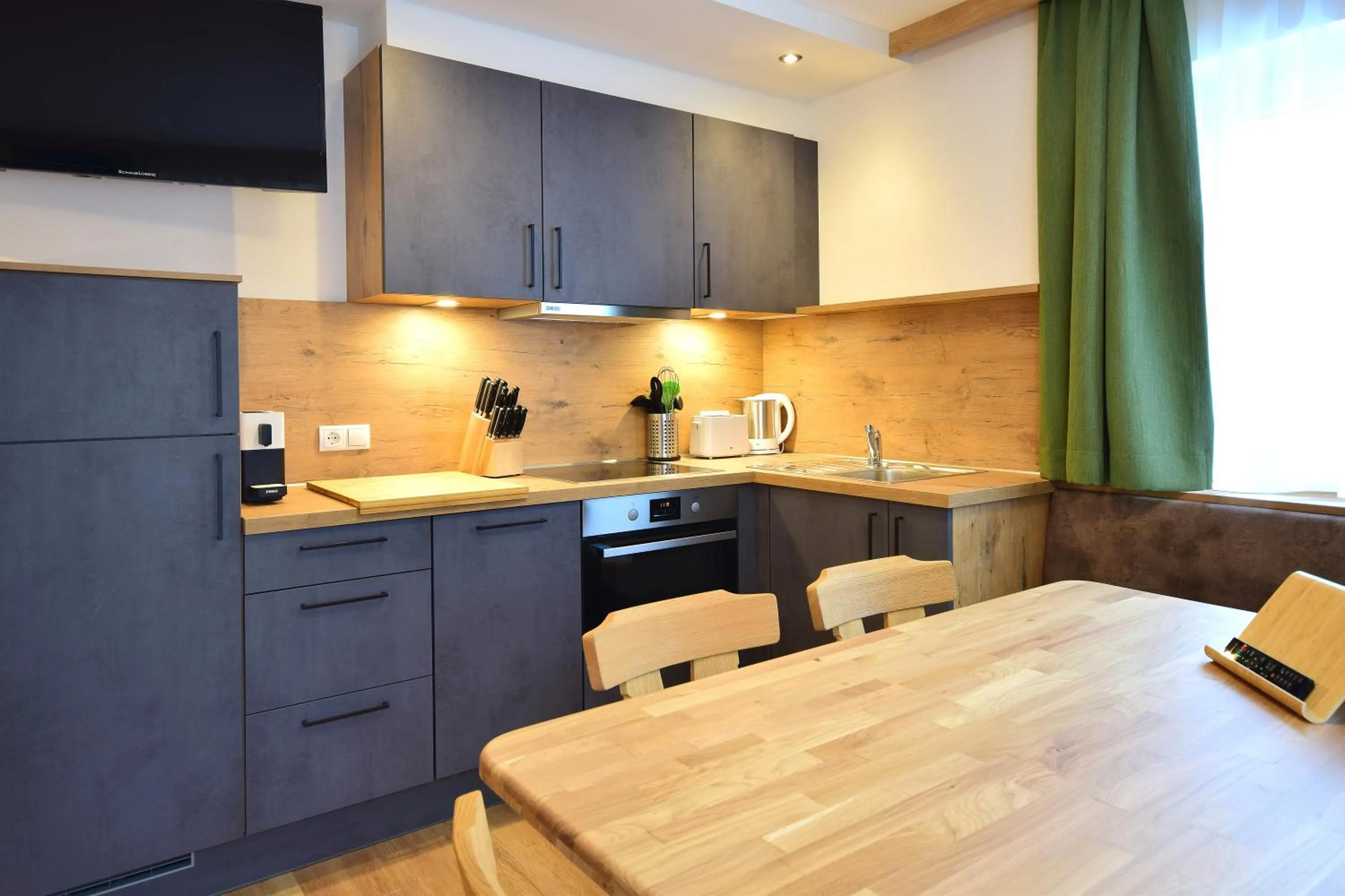 Kitchen or kitchenette in Waidmannsruh Appartements