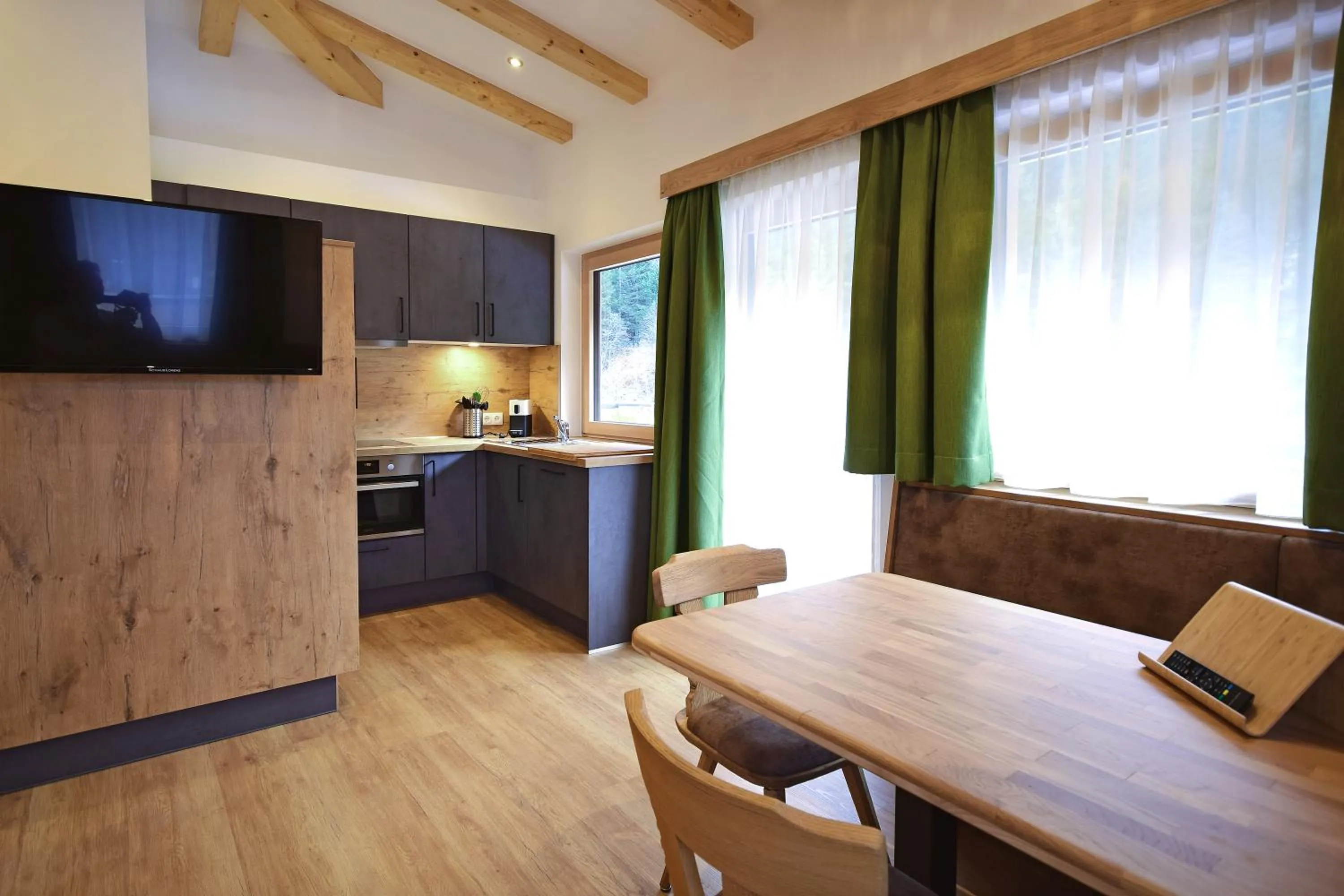 Kitchen or kitchenette in Waidmannsruh Appartements
