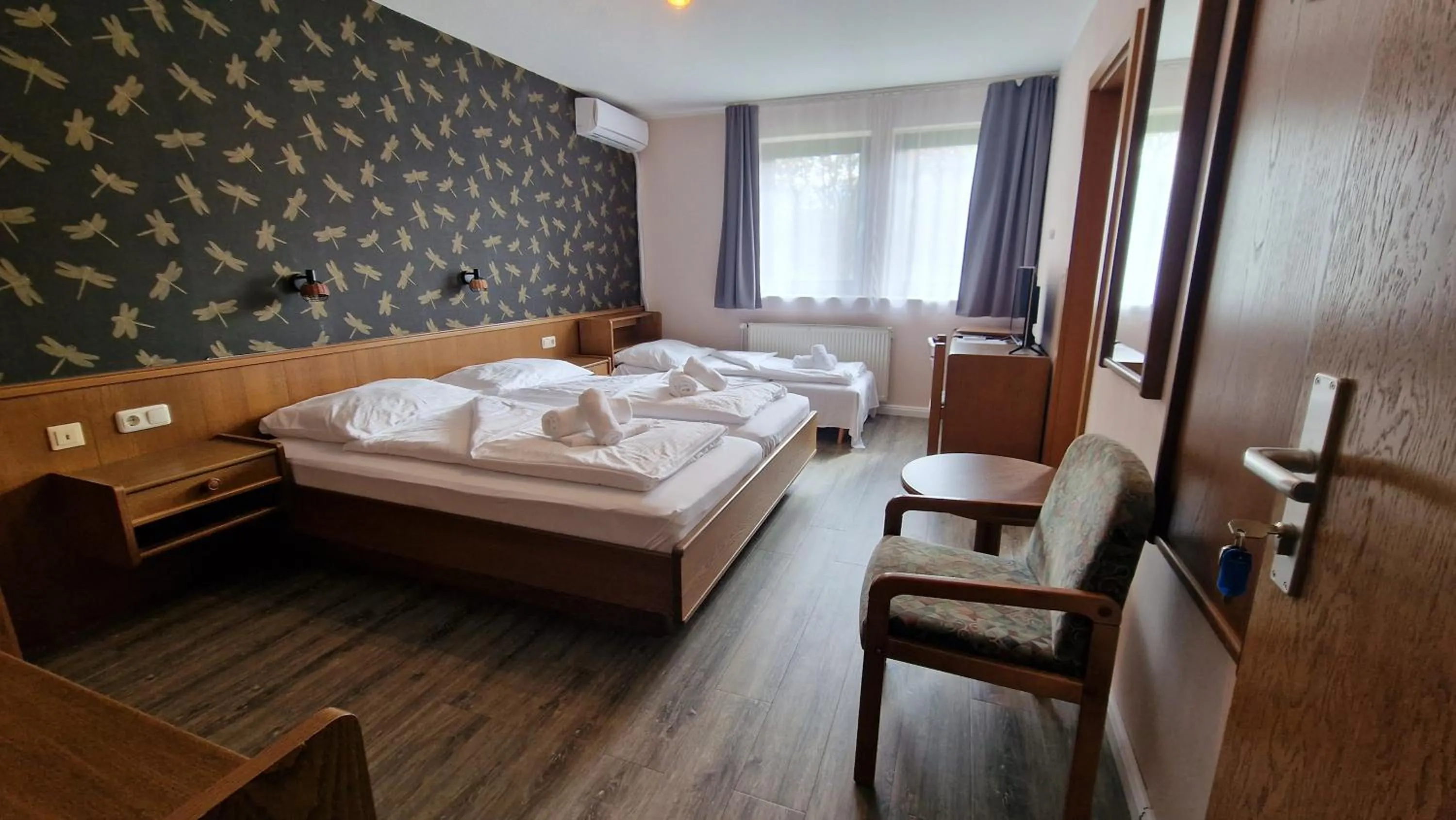 Standard Triple Room - single occupancy in Hotel Tini