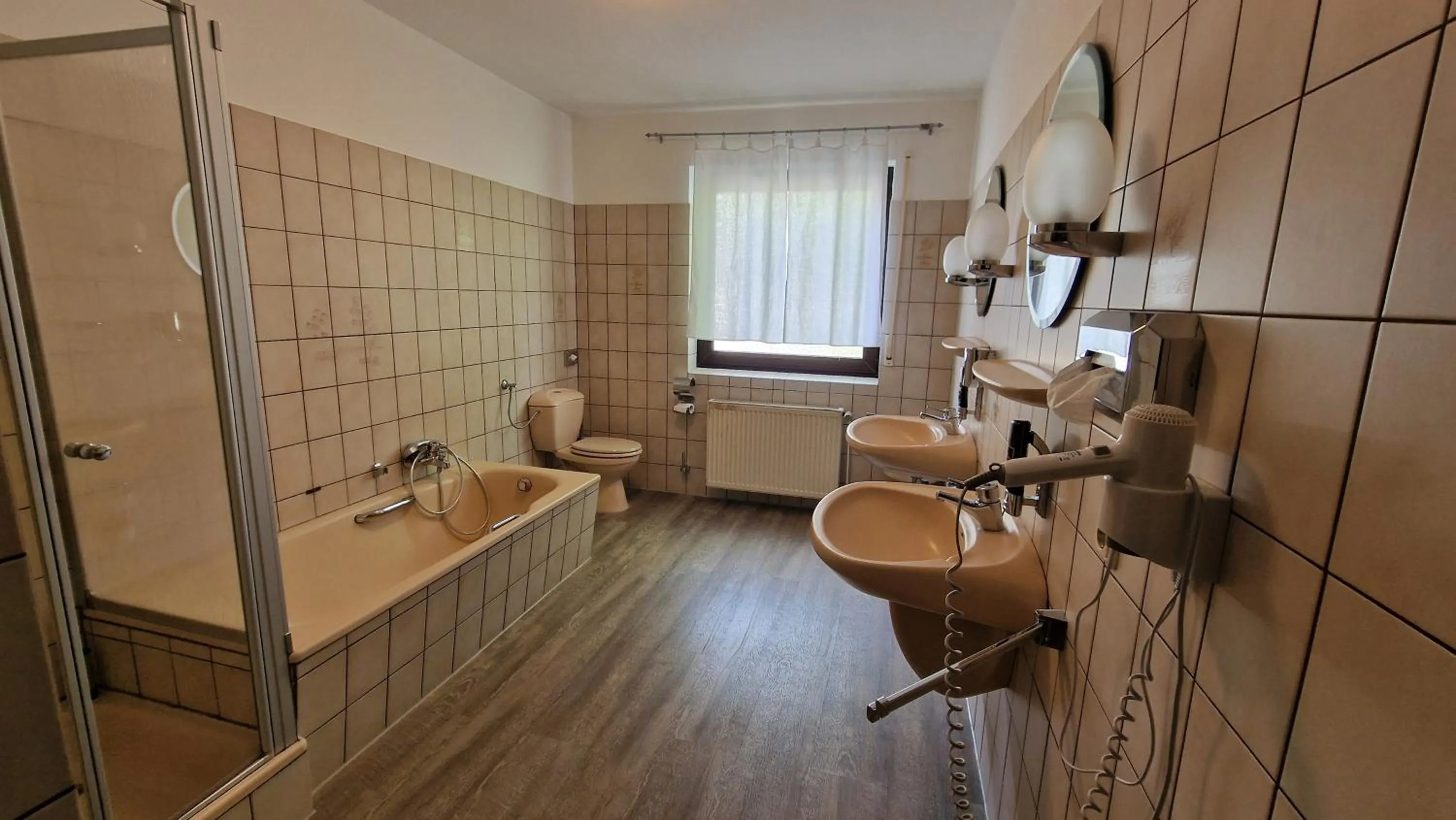 Apartment - single occupancy - Ground Floor in Hotel Tini