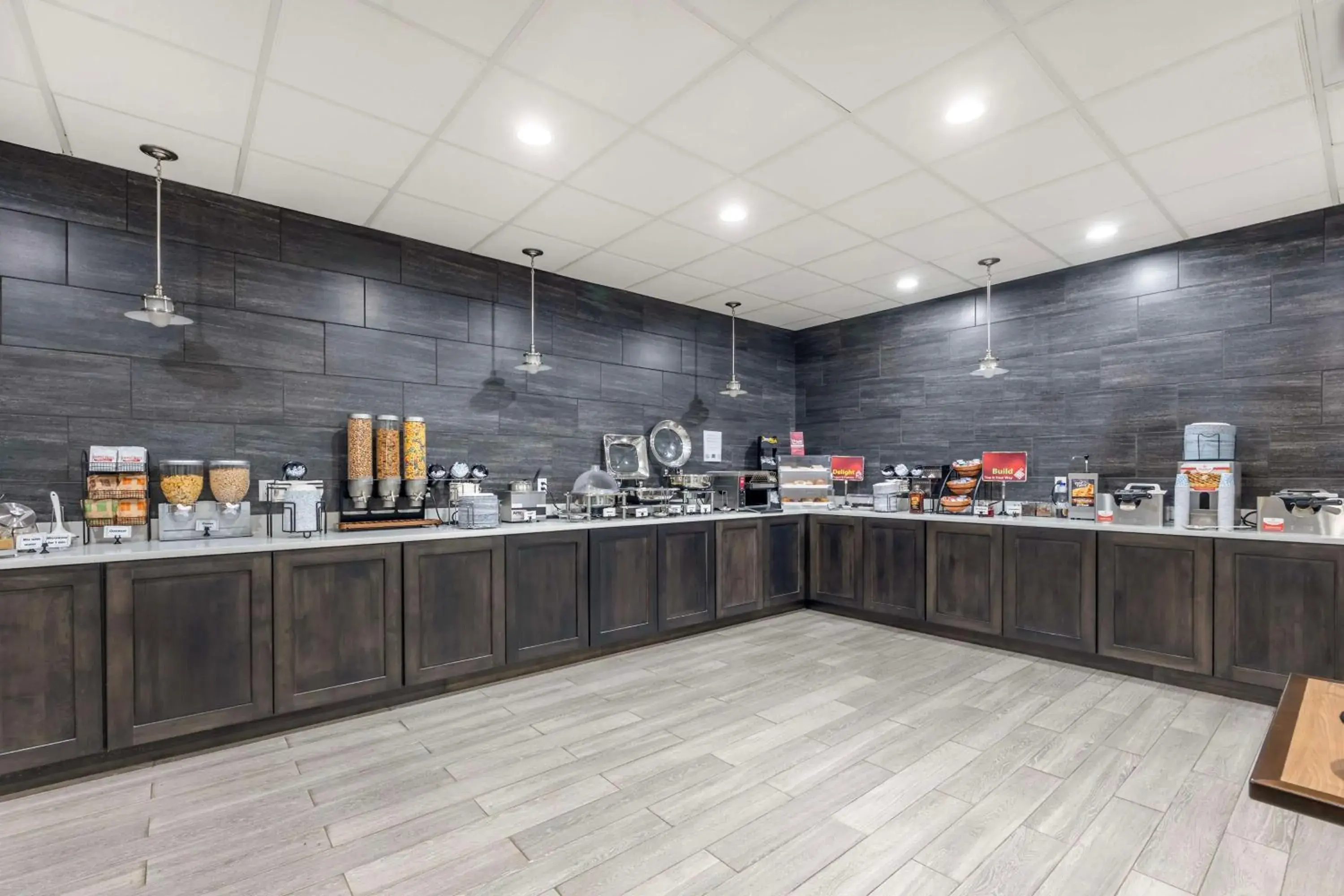 Breakfast in Best Western Plus Owensboro Breakfast in Best Western Plus Owensboro