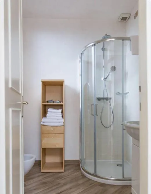 Bathroom in Aromi Piccolo Hotel