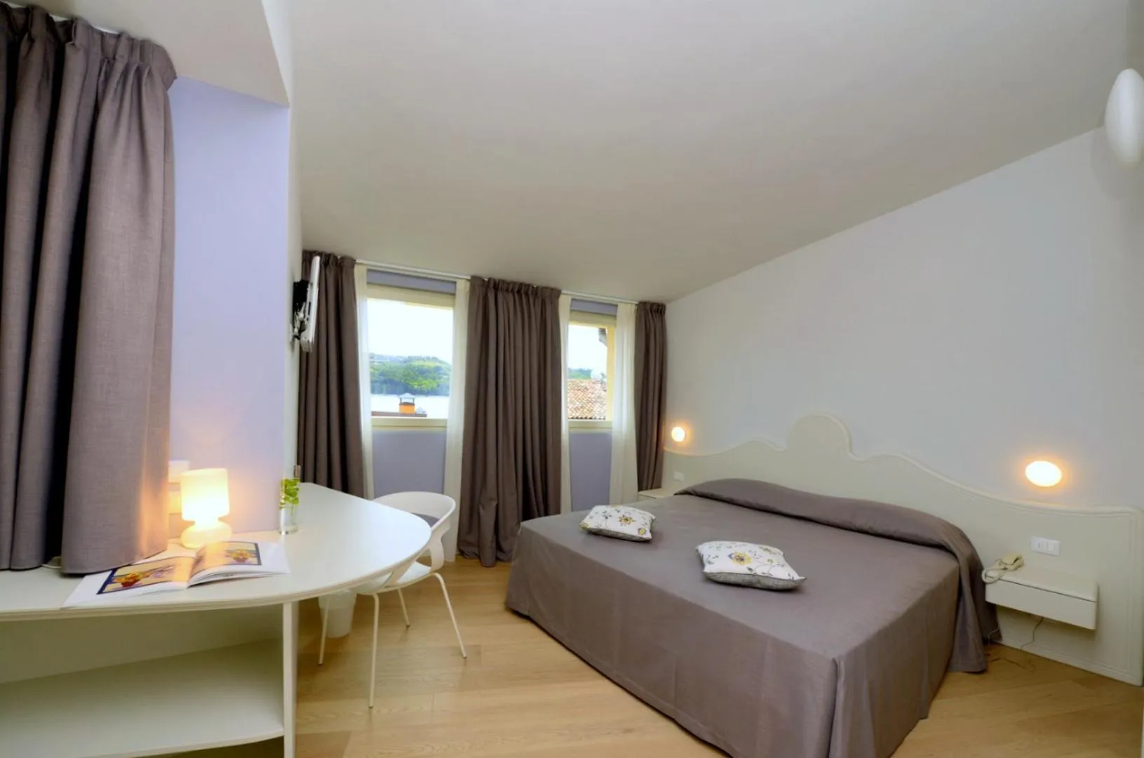 Bedroom, Bed in Aromi Piccolo Hotel