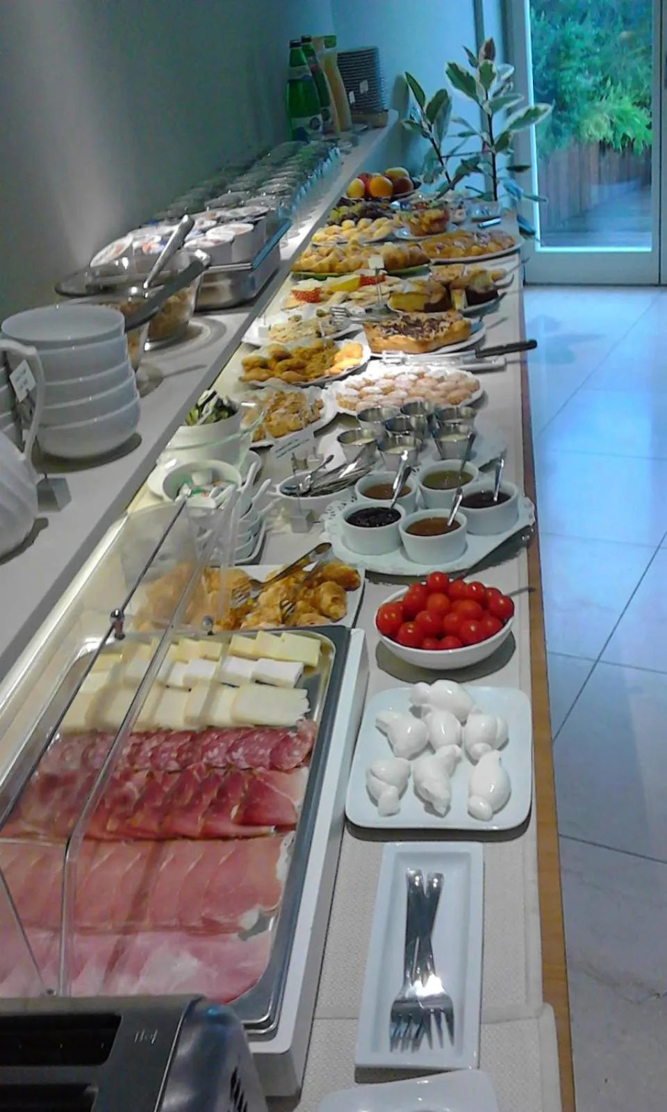 Breakfast in Aromi Piccolo Hotel