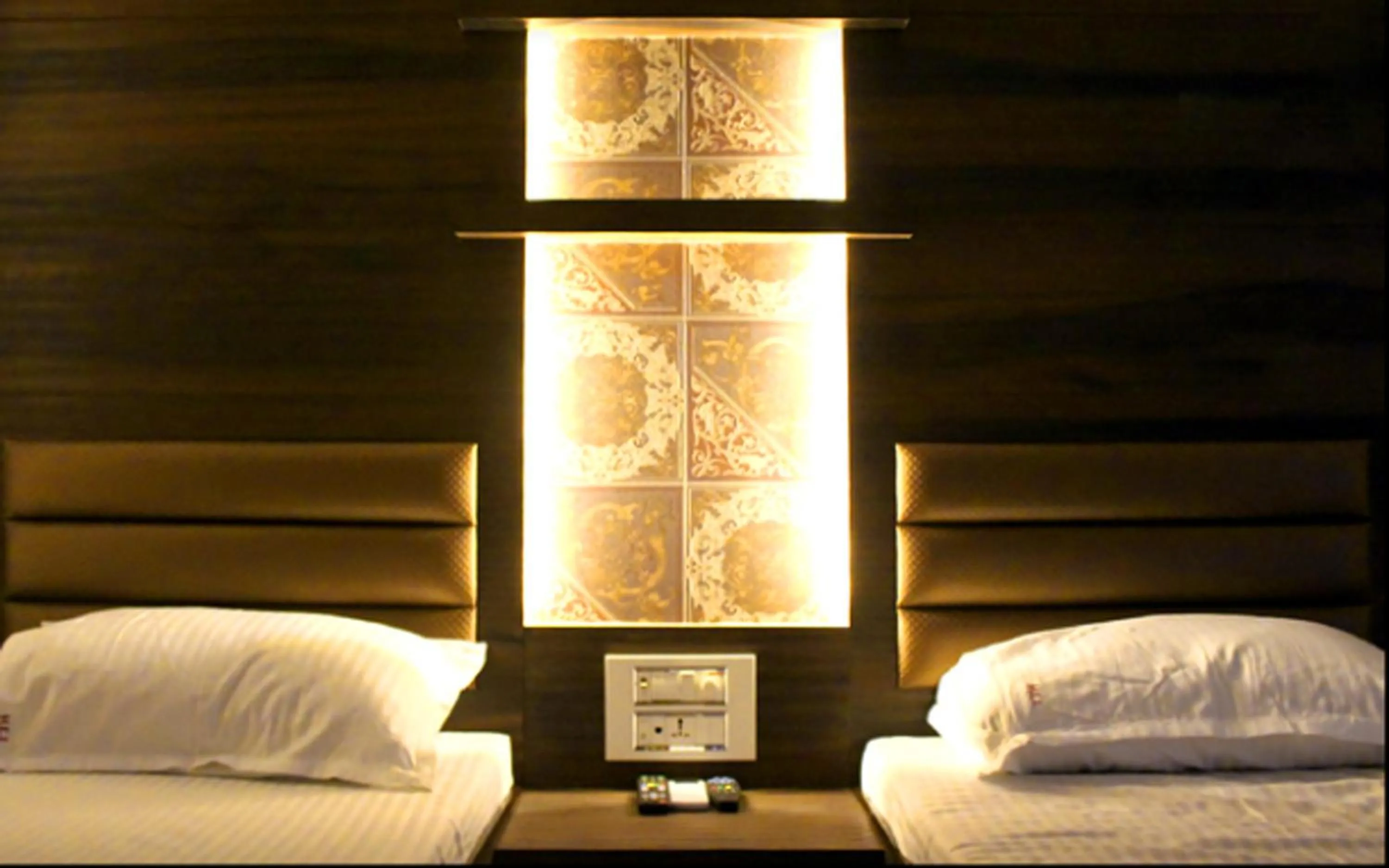 Bed in Hotel New Elite Inn - Near MIDC Turbhe Navi Mumbai