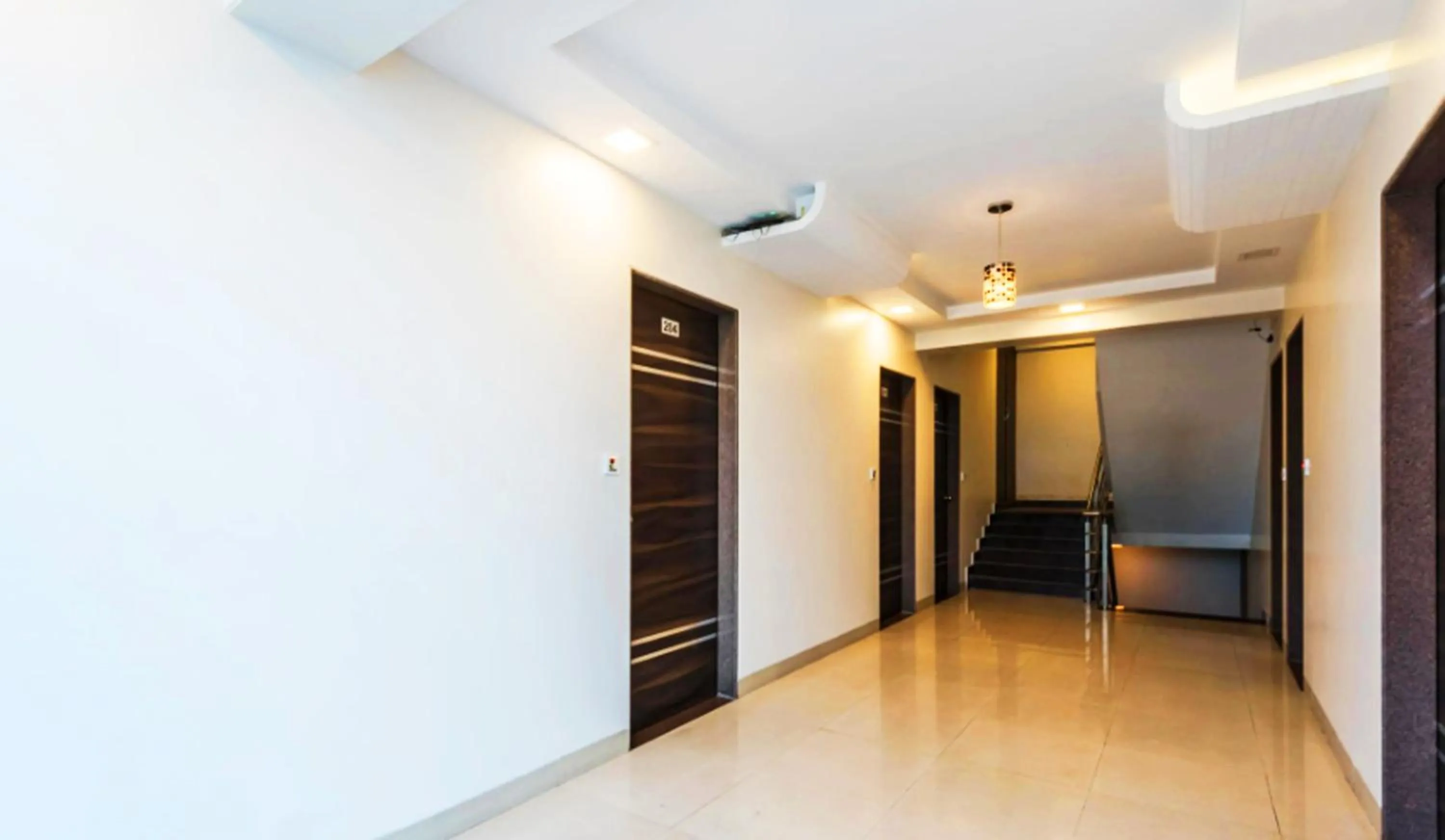 Lounge or bar in Hotel New Elite Inn - Near MIDC Turbhe Navi Mumbai