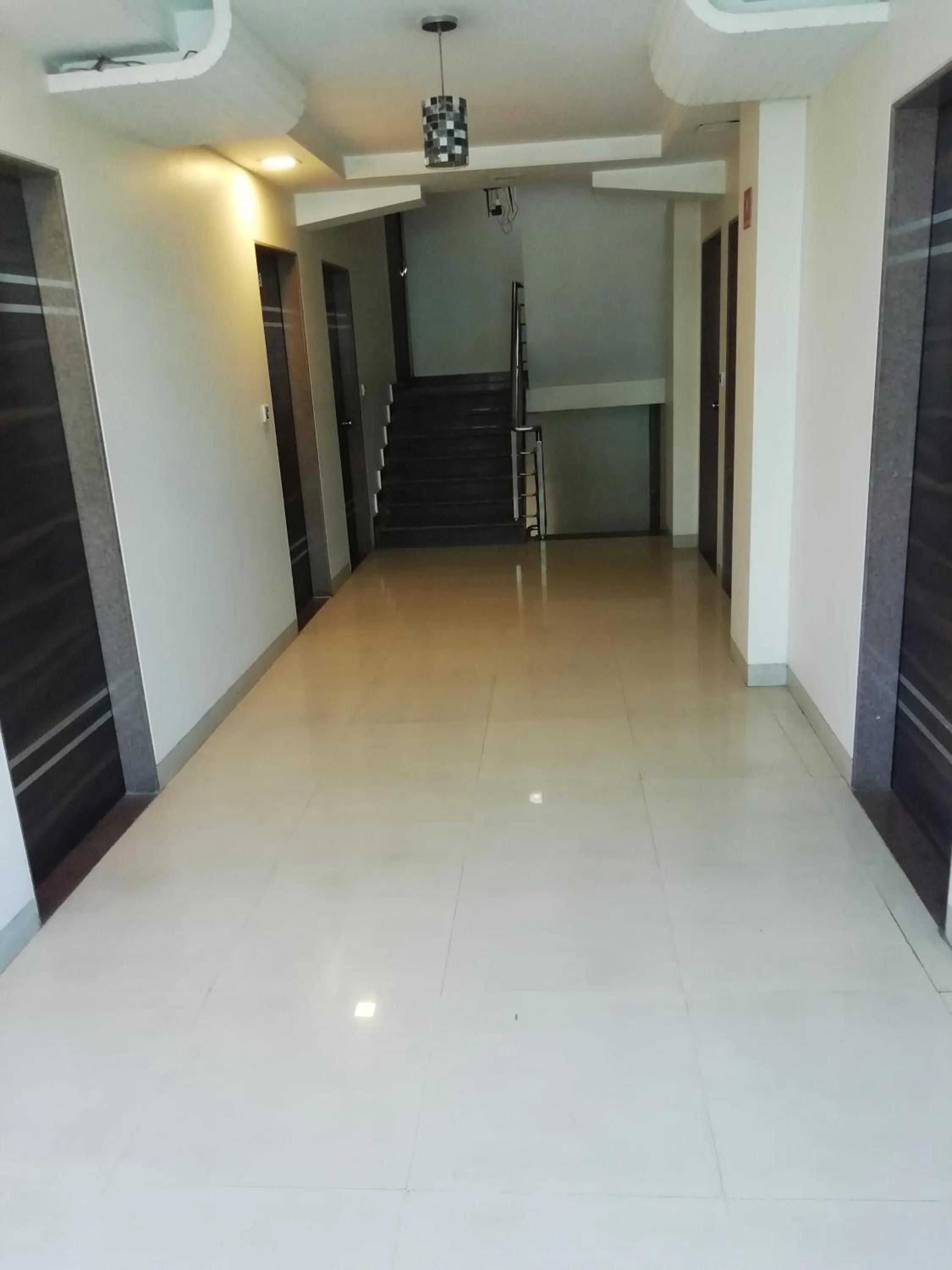 Lobby or reception in Hotel New Elite Inn - Near MIDC Turbhe Navi Mumbai