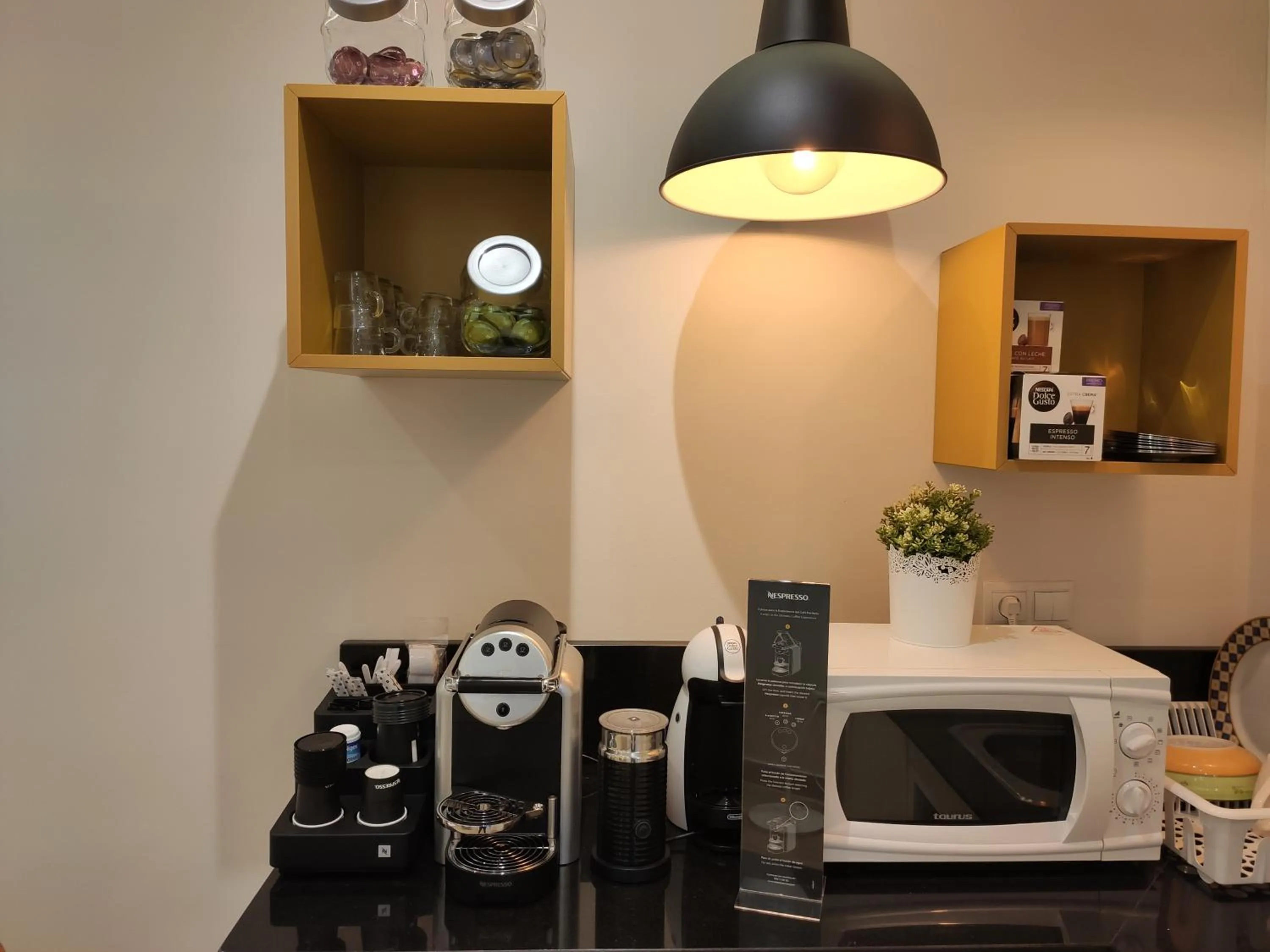 Coffee/tea facilities in Trípolis Toledo