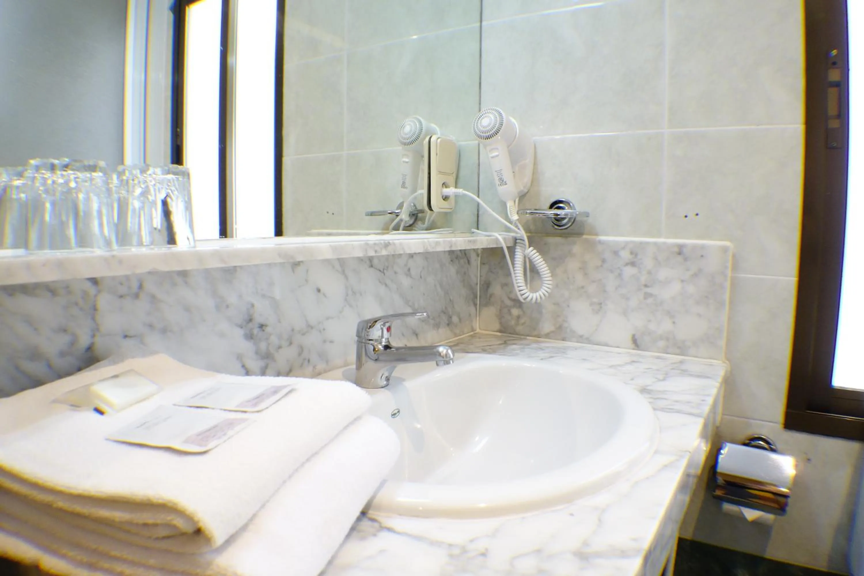 Bathroom in Trípolis Toledo