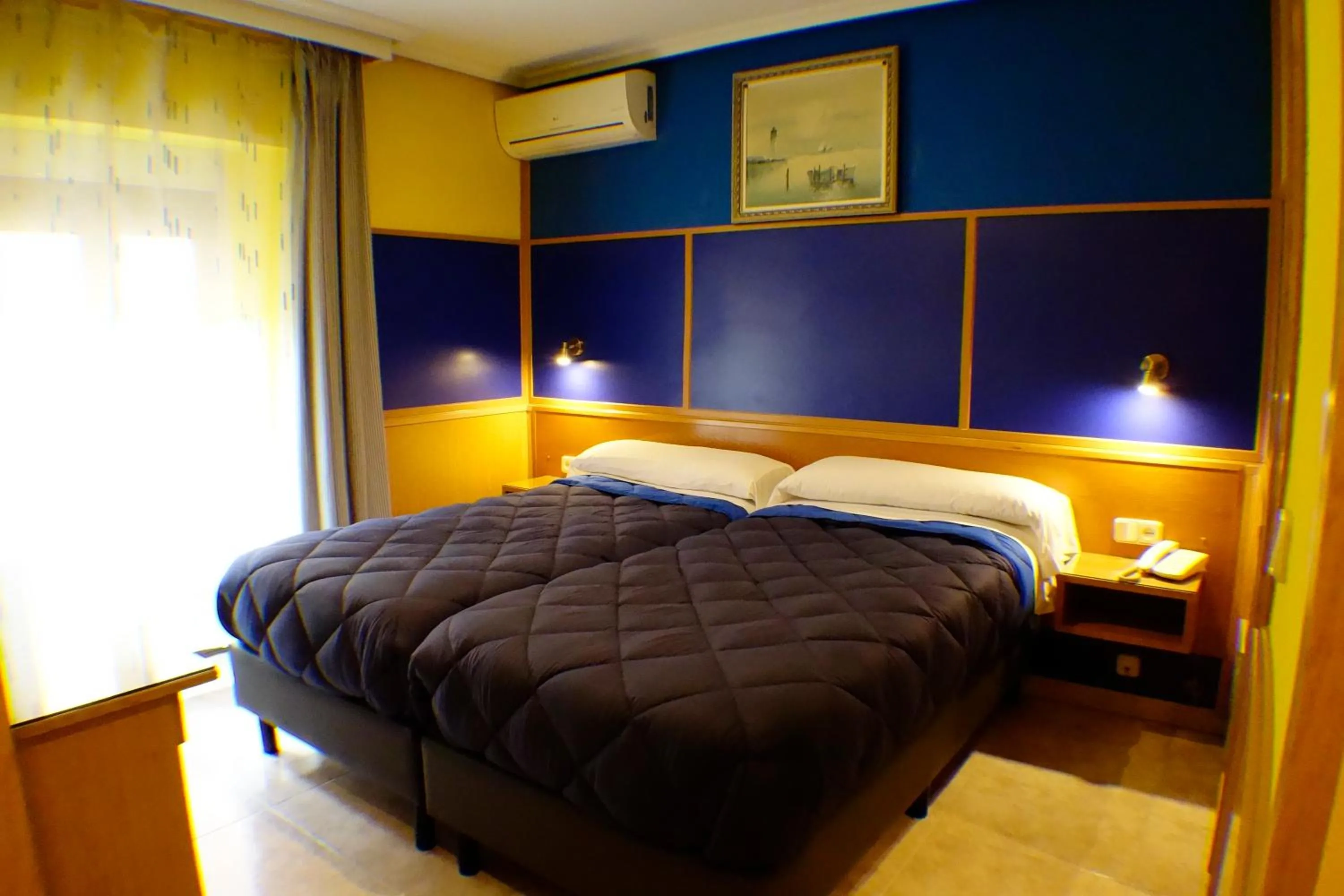 Bed in Trípolis Toledo