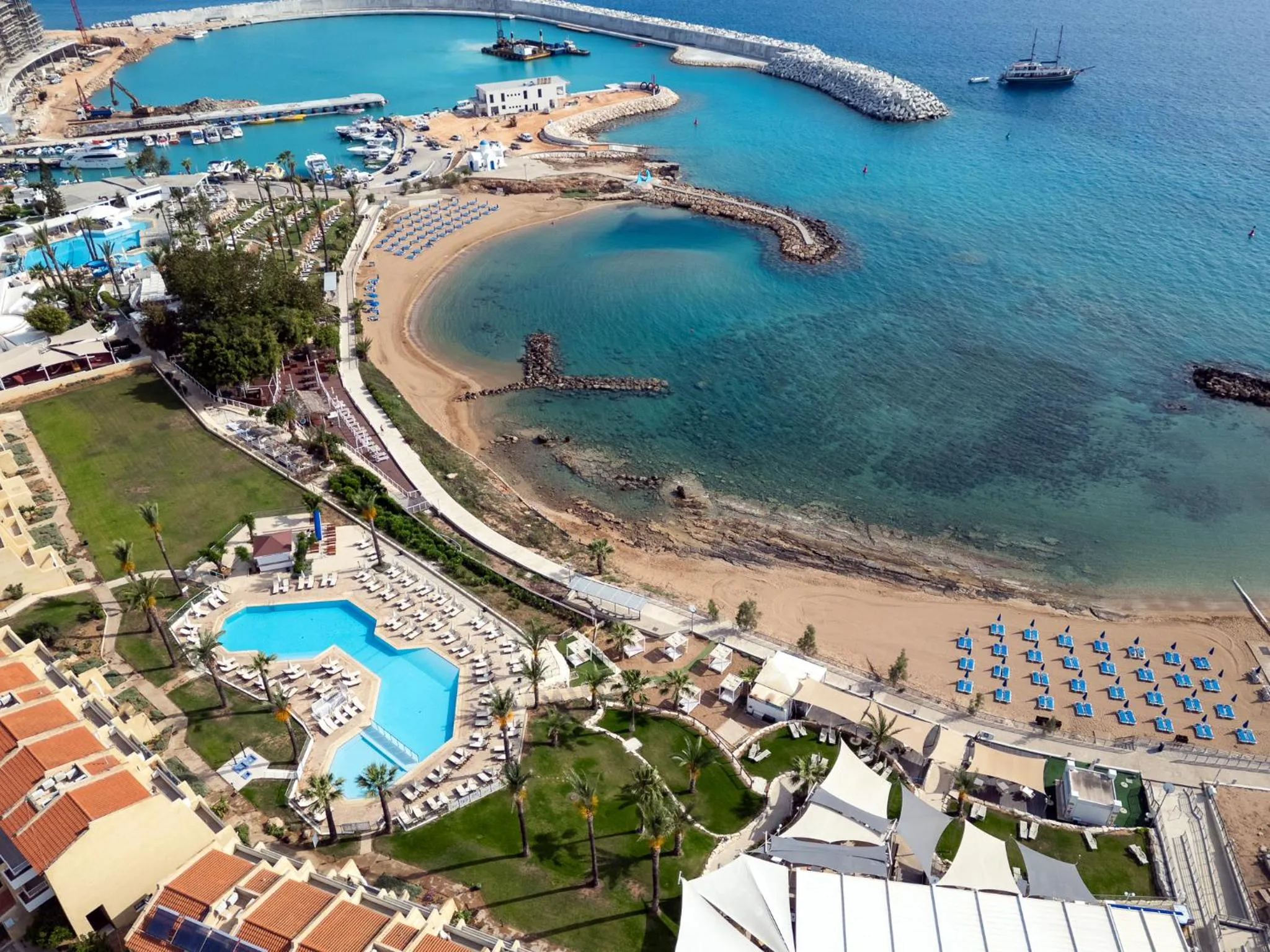 Location in MyroAndrou Beach Hotel Apartments