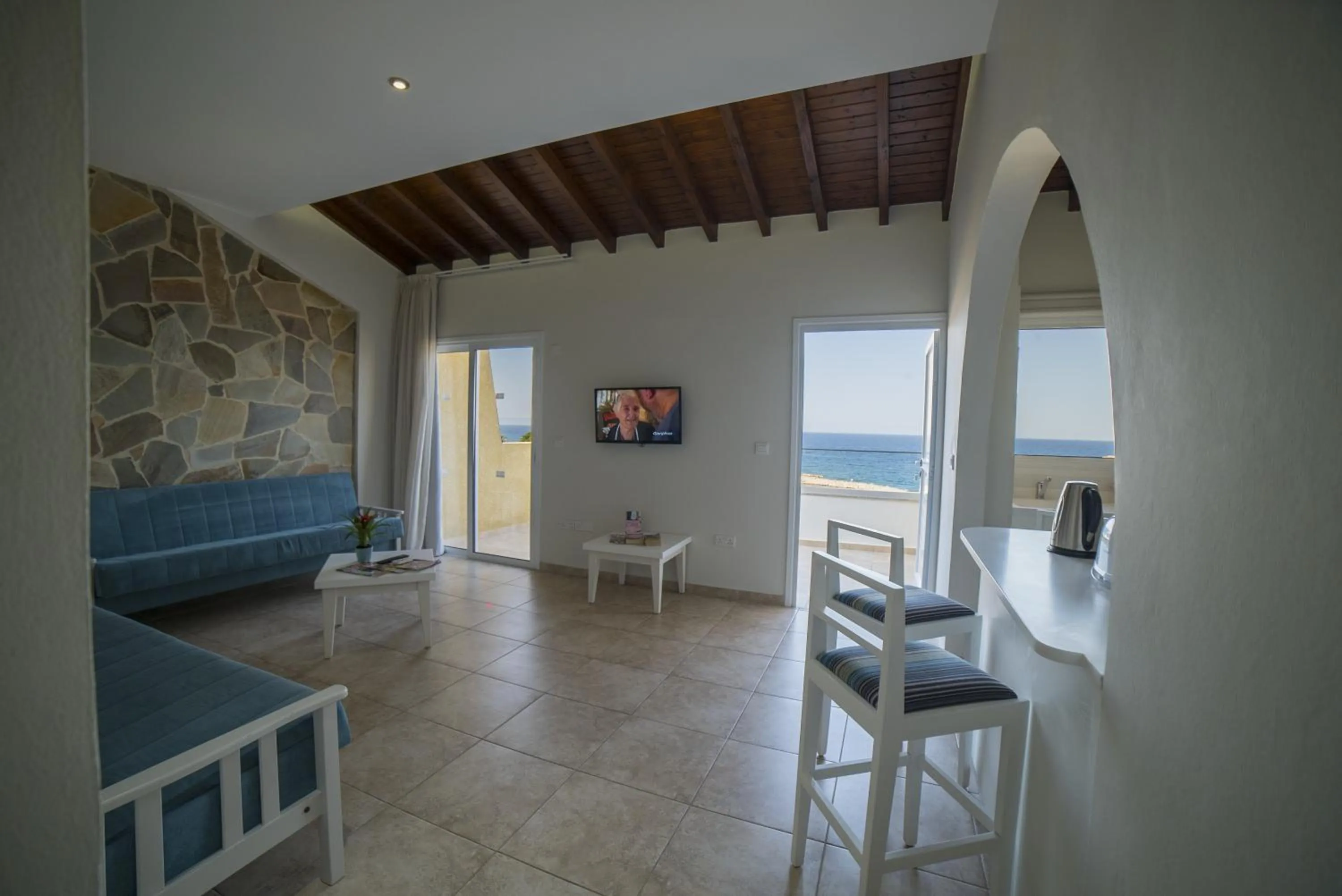 Kitchen or kitchenette in MyroAndrou Beach Hotel Apartments