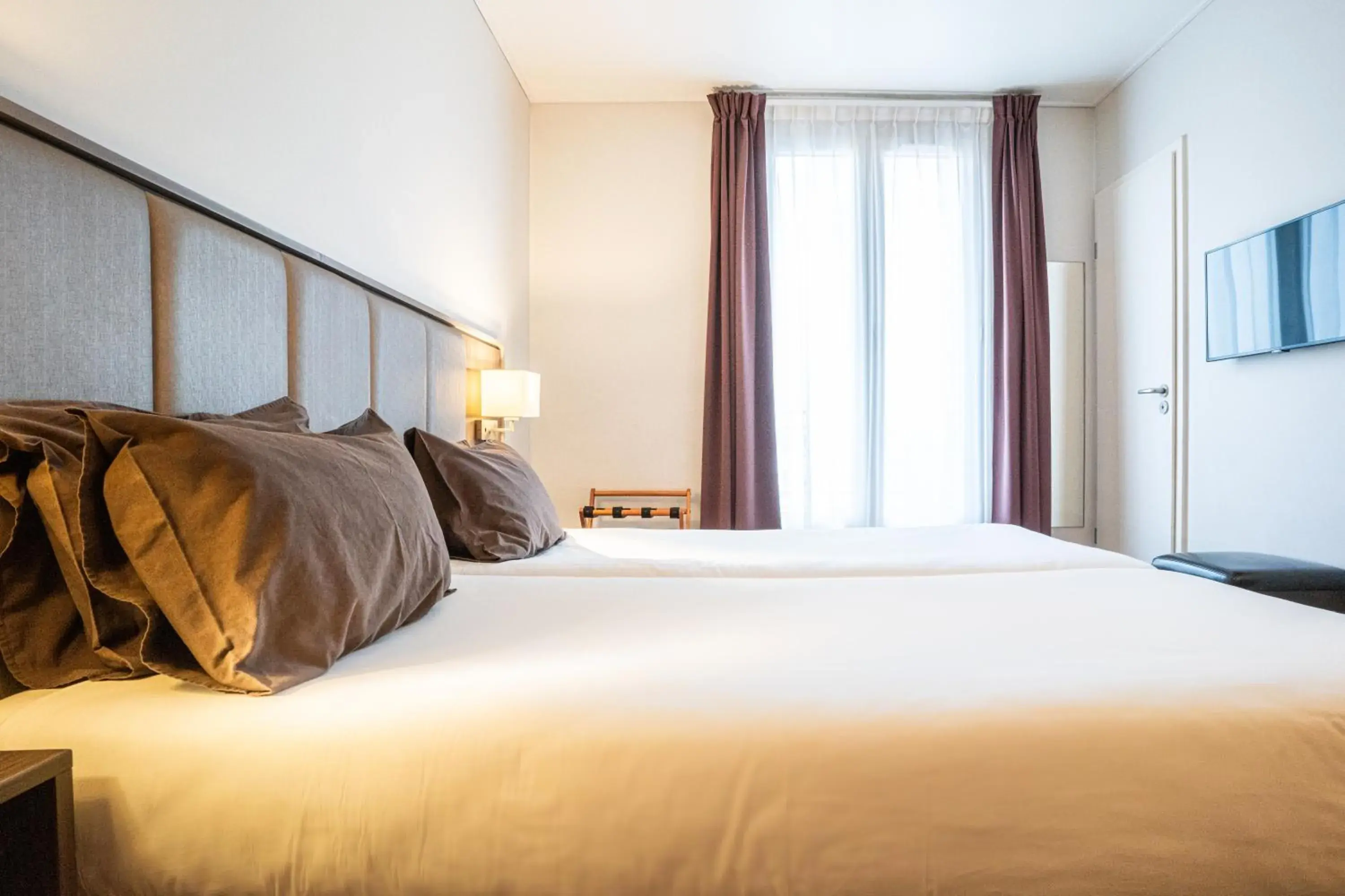 Bed in Hotel de Flore - Montmartre Bed in Hotel de Flore - Montmartre