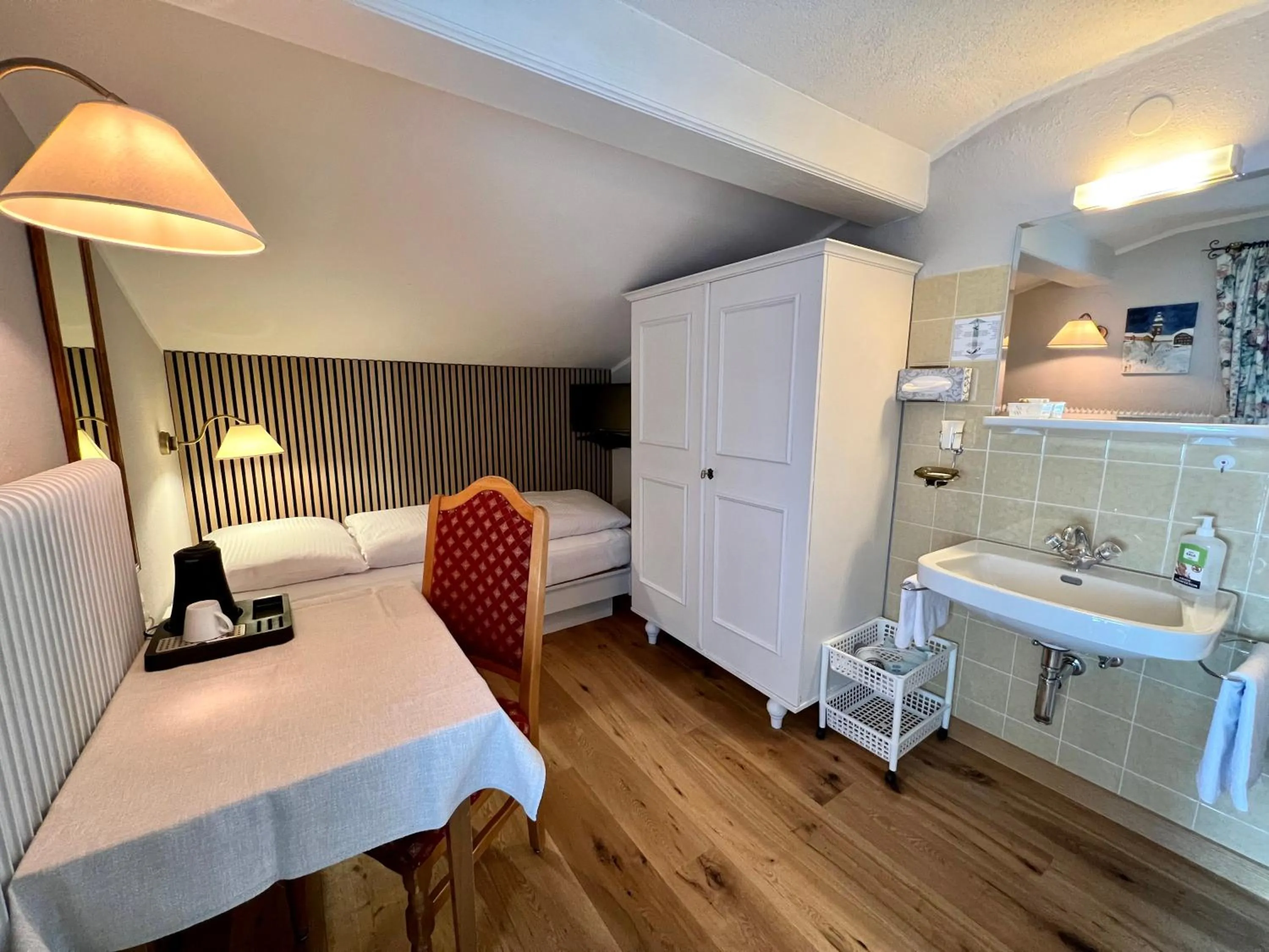 Photo of the whole room, Bed in Haus Schrofenstein