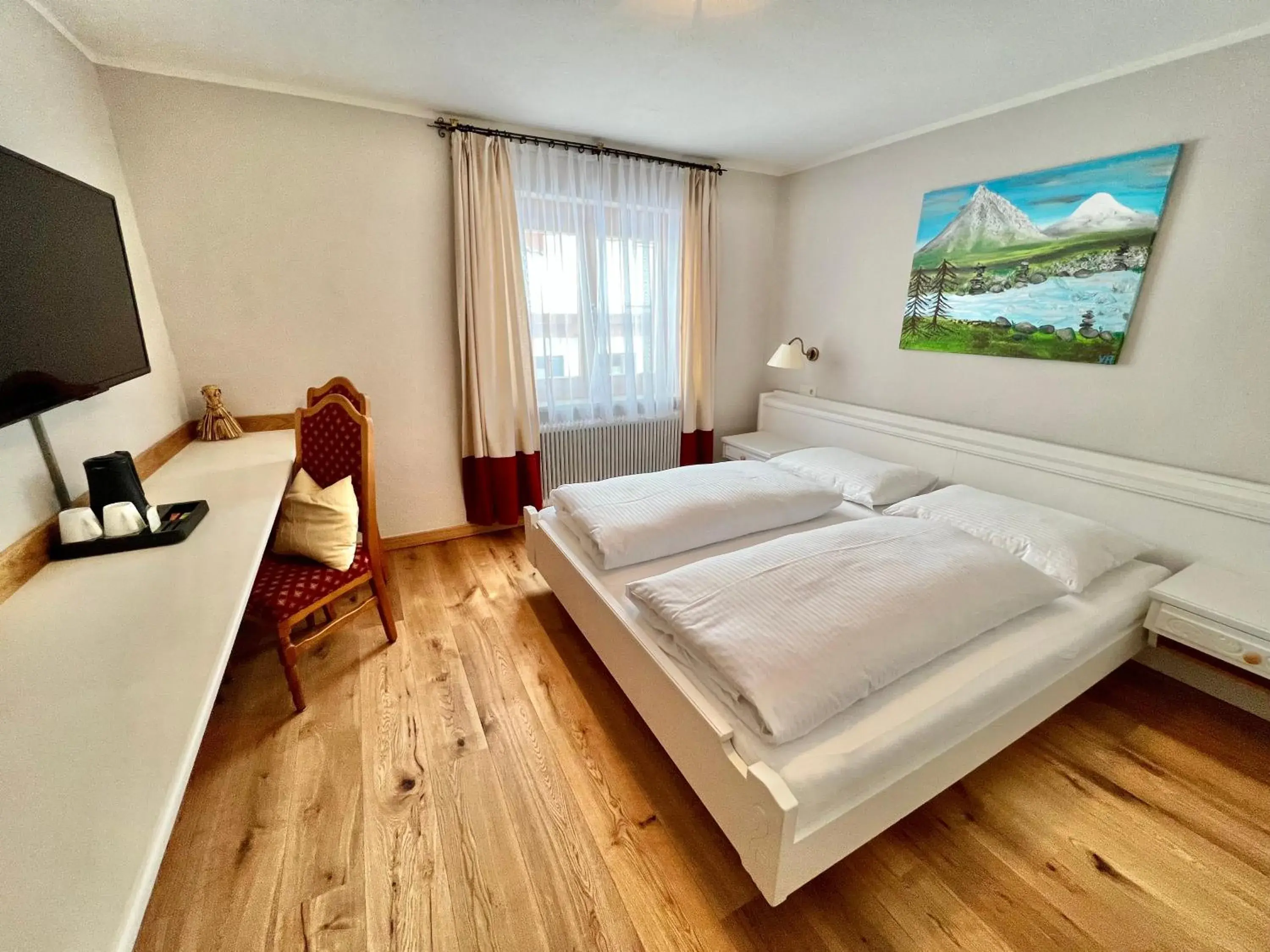 Double Room - single occupancy in Haus Schrofenstein Double Room - single occupancy in Haus Schrofenstein