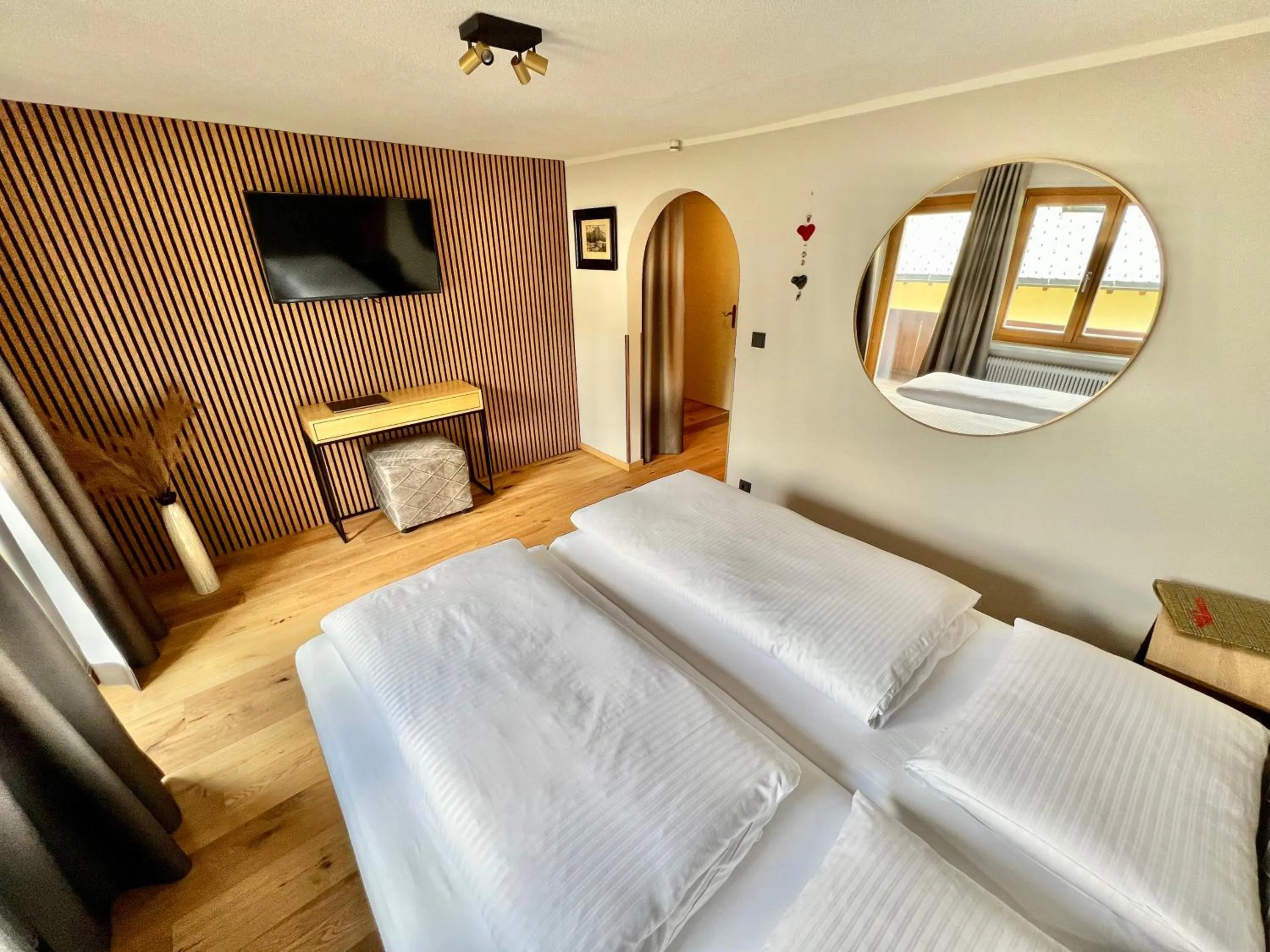 Photo of the whole room, Bed in Haus Schrofenstein