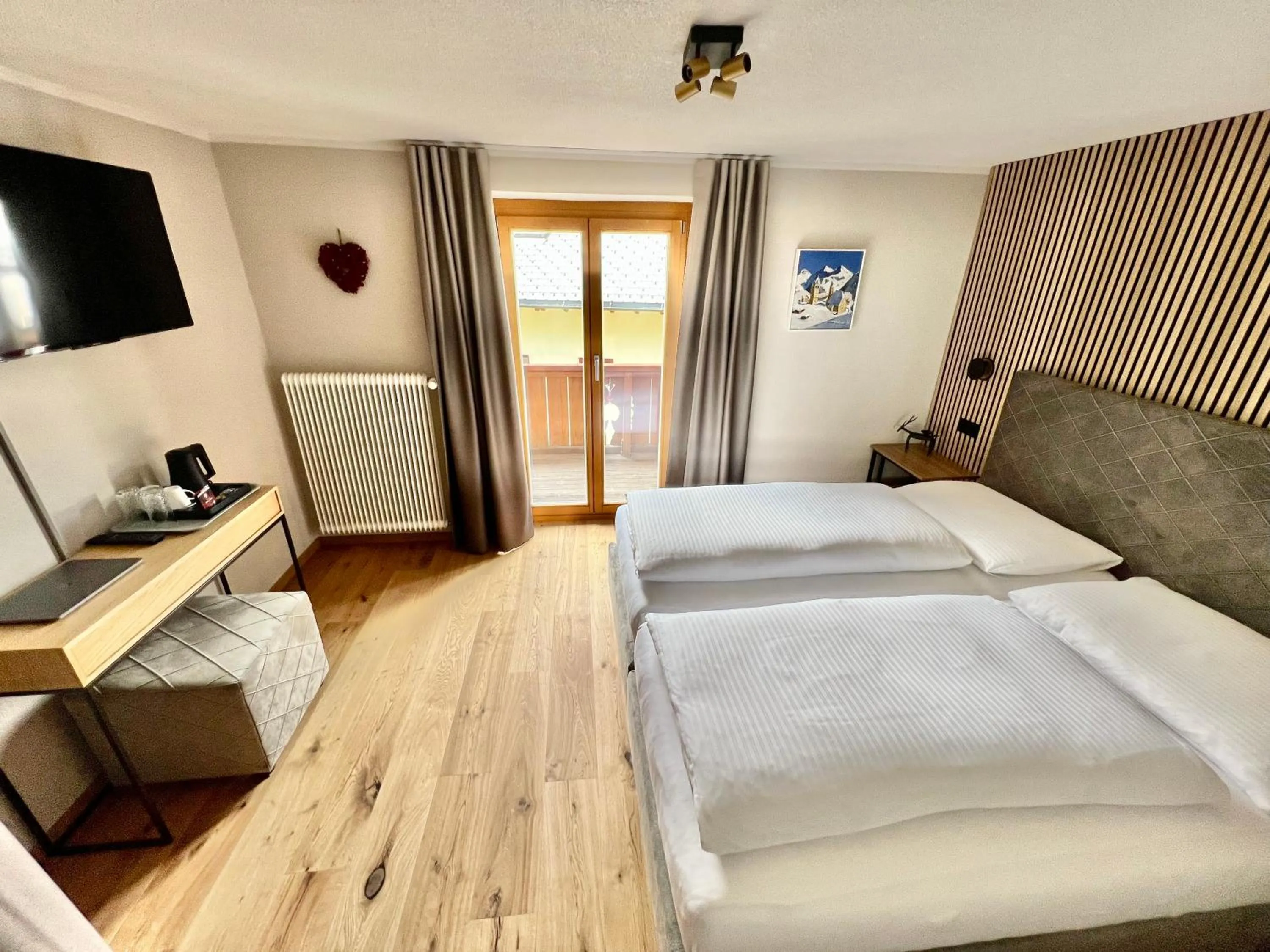 Bed in Haus Schrofenstein