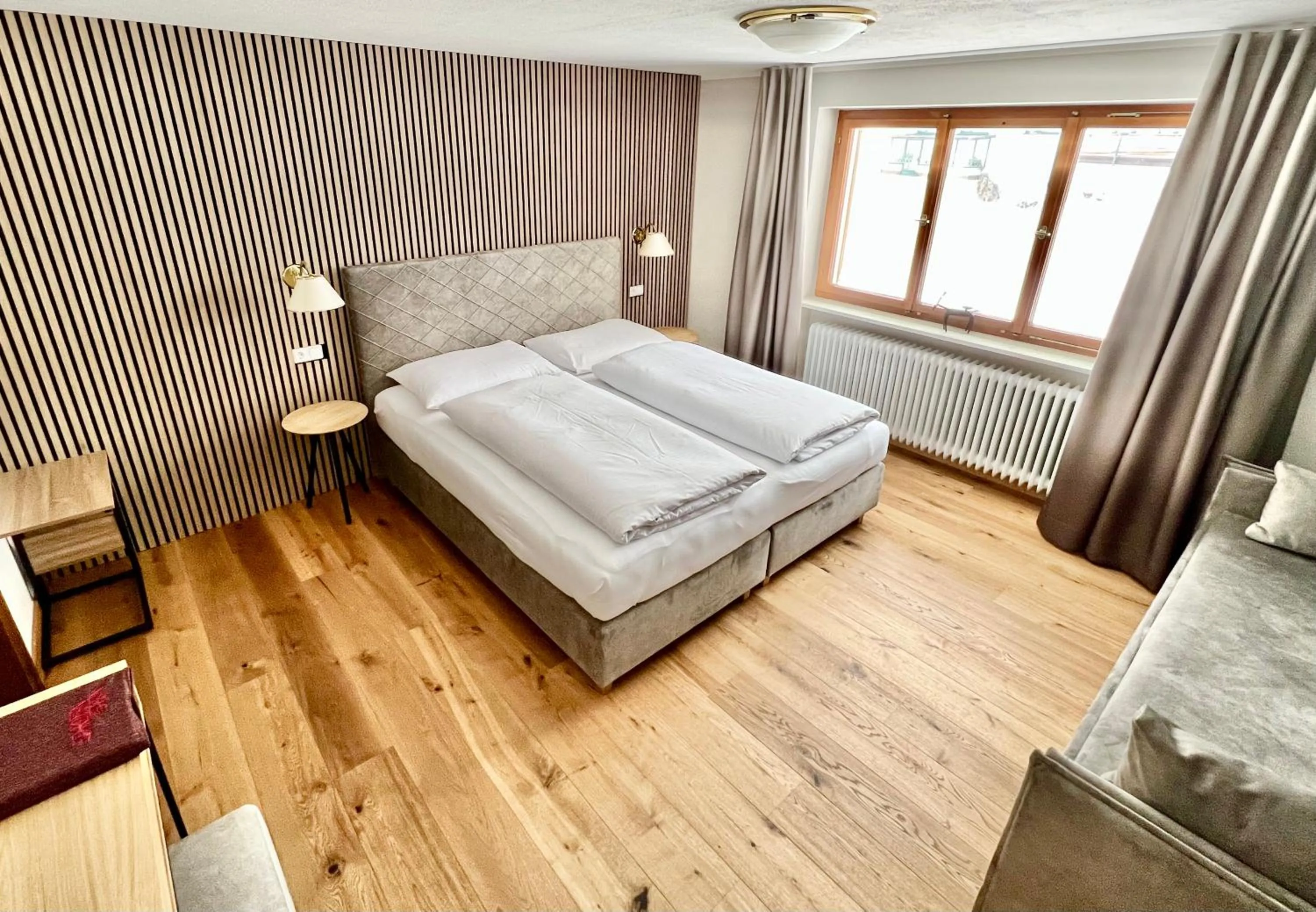 Photo of the whole room, Bed in Haus Schrofenstein