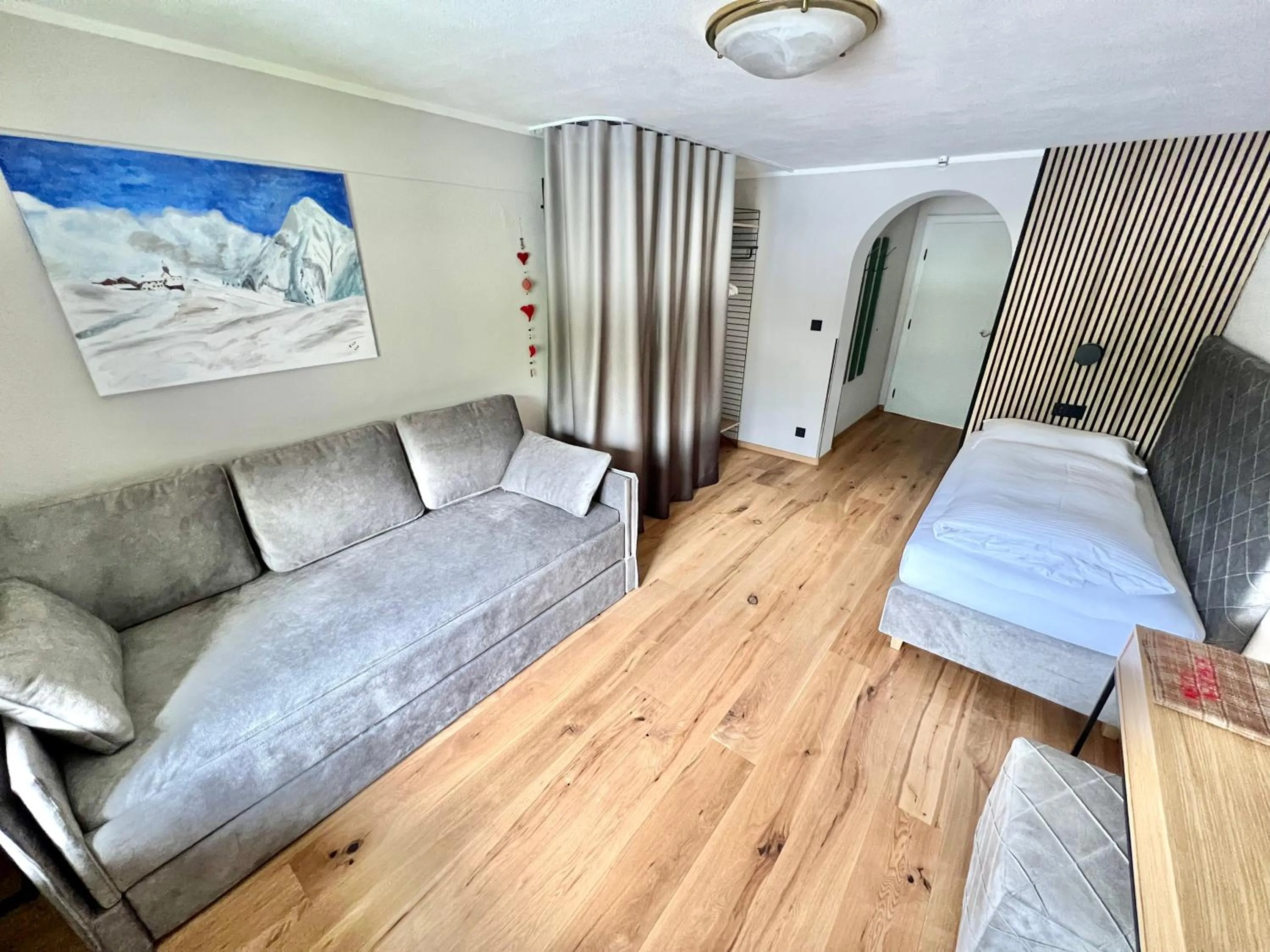 Bed in Haus Schrofenstein