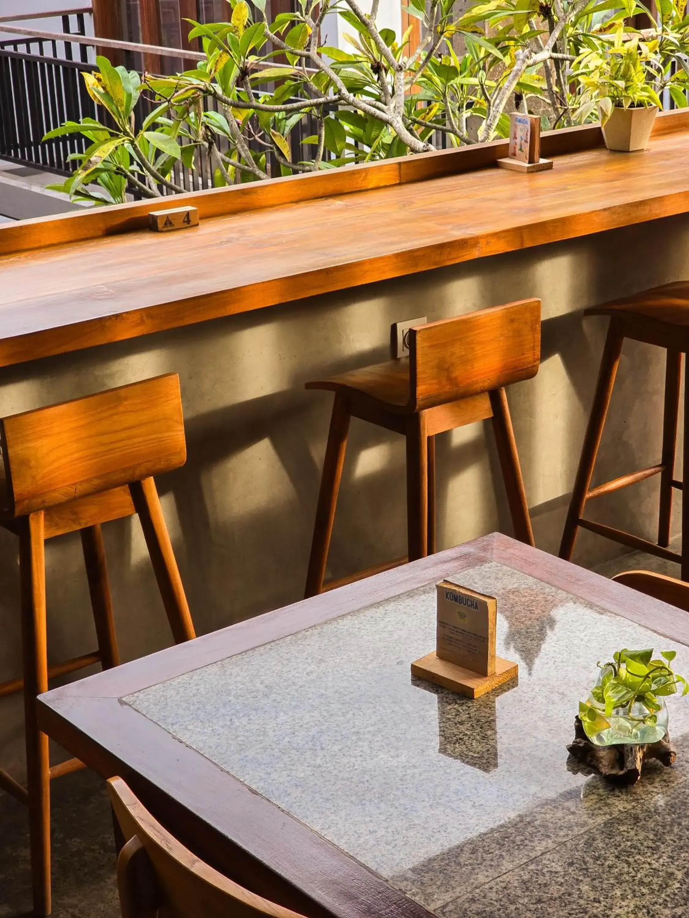 Restaurant/places to eat in Perissos Echo Beach Restaurant/places to eat in Perissos Echo Beach