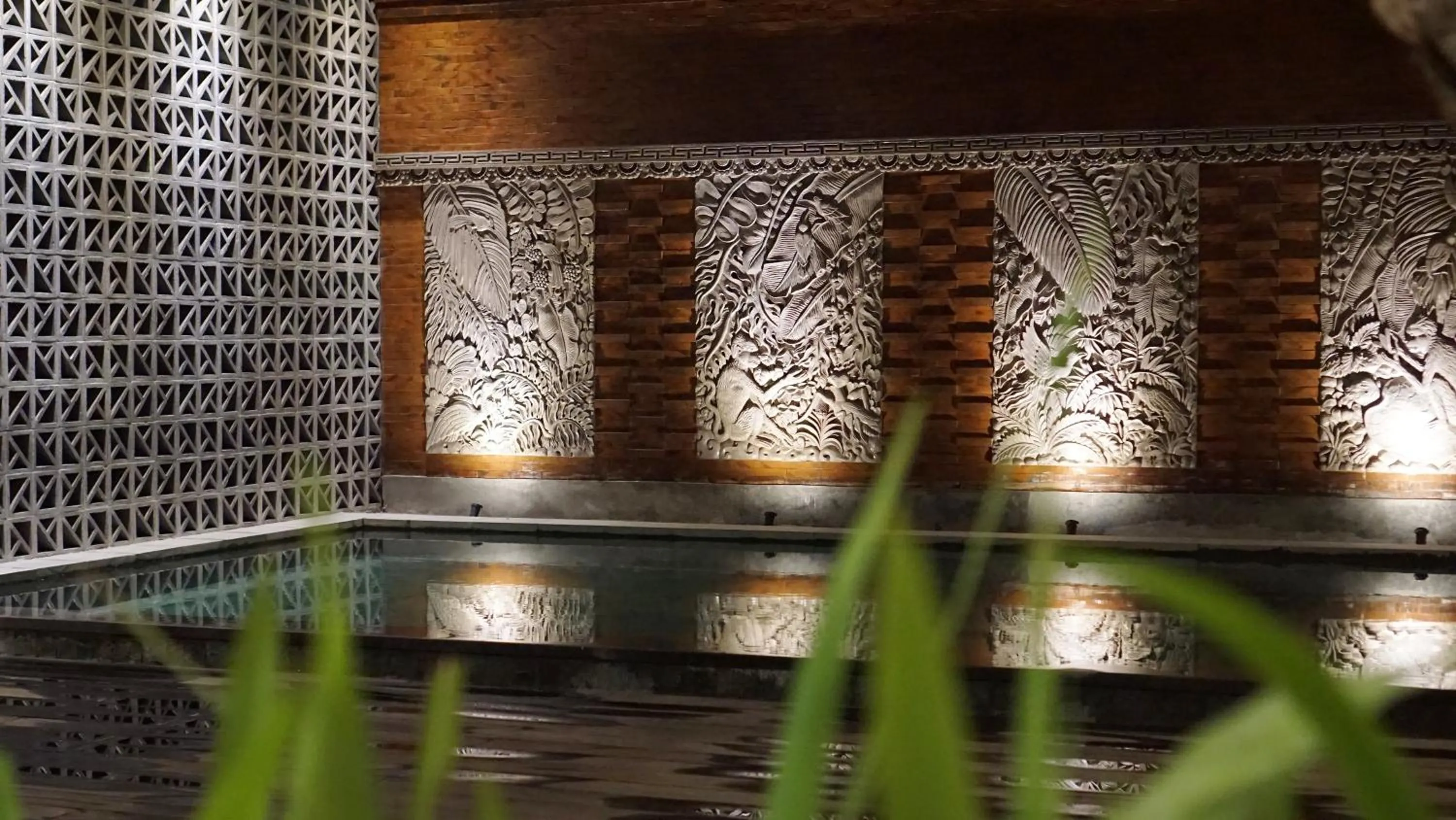 Swimming pool in Perissos Echo Beach