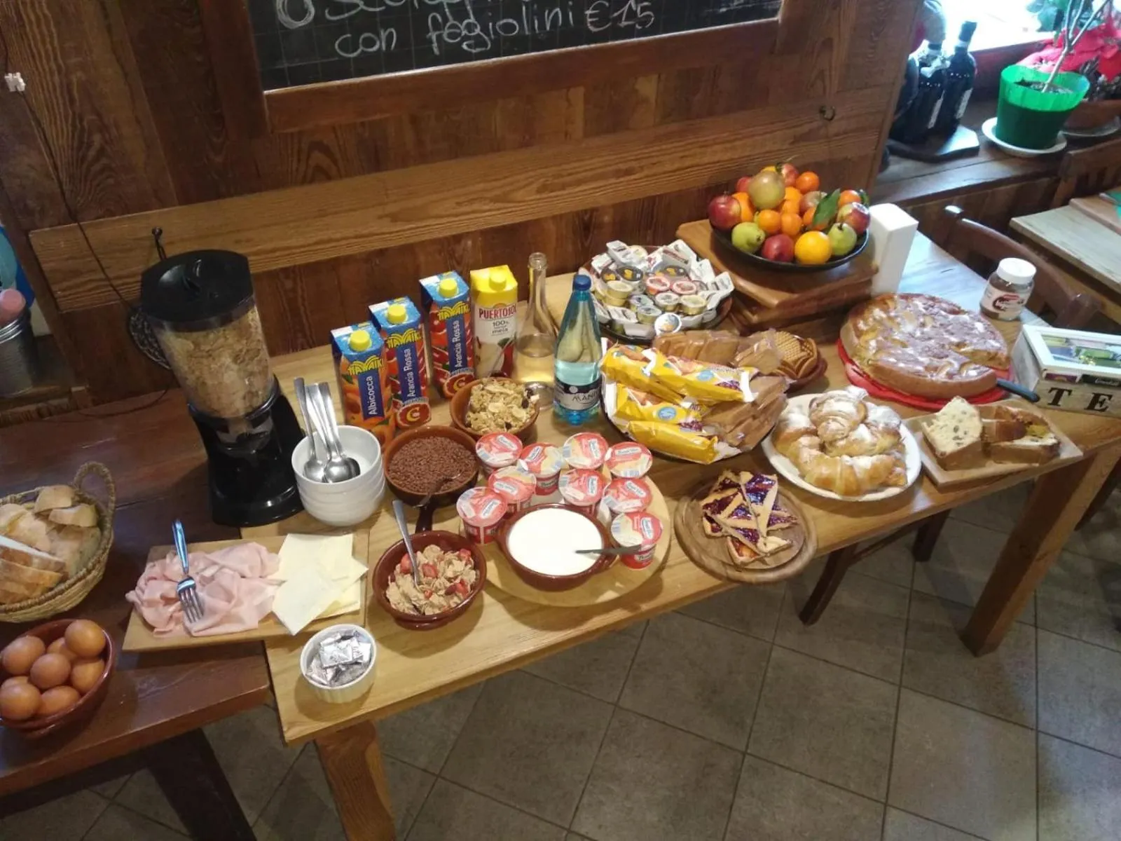 Breakfast in Baita Layet